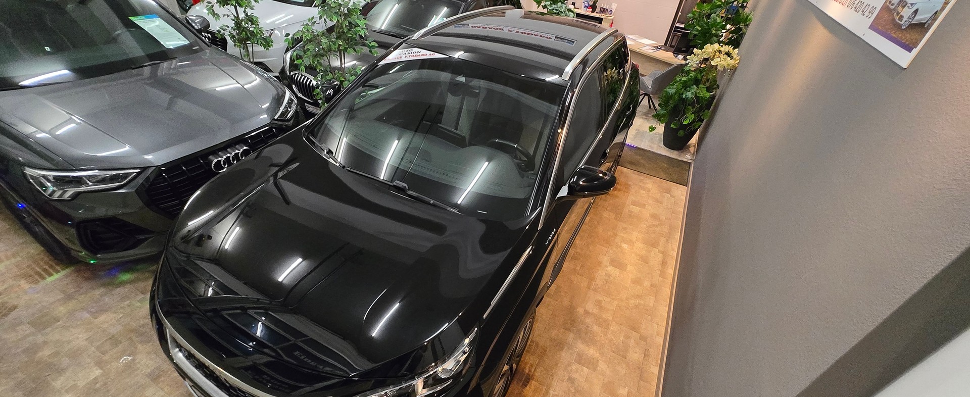PEUGEOT 3008 300e Hybrid4 GT EAT8-image-5