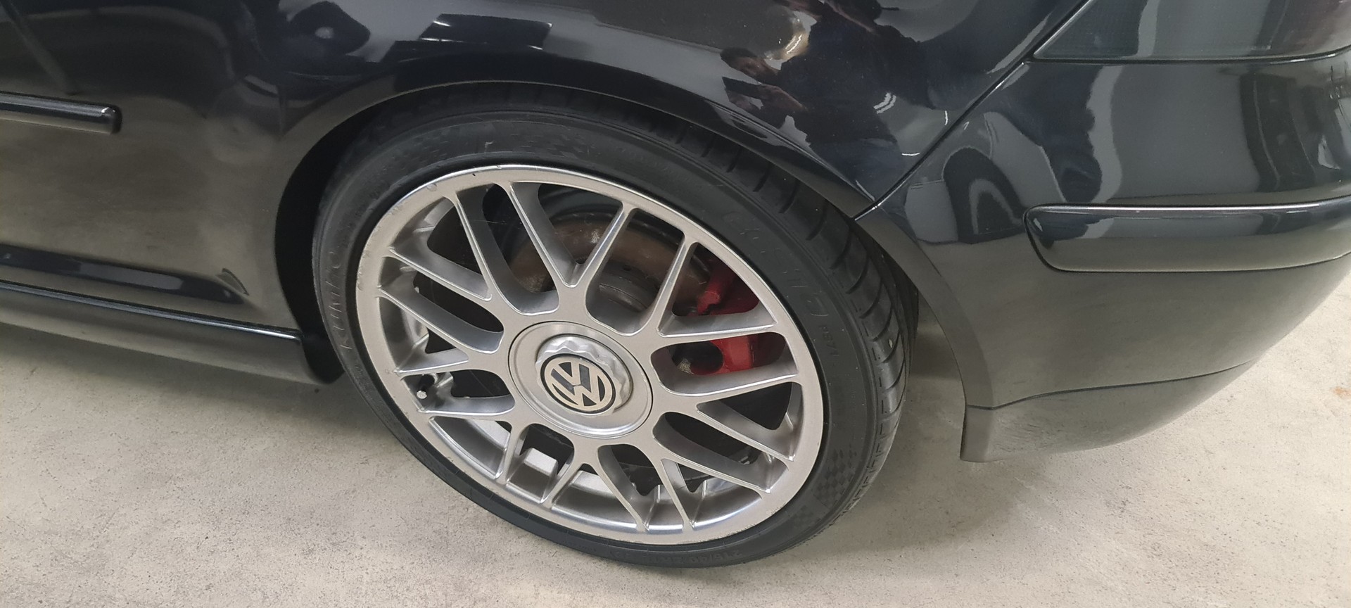 VW Golf 1.8 T GTI 25 Years-image-14