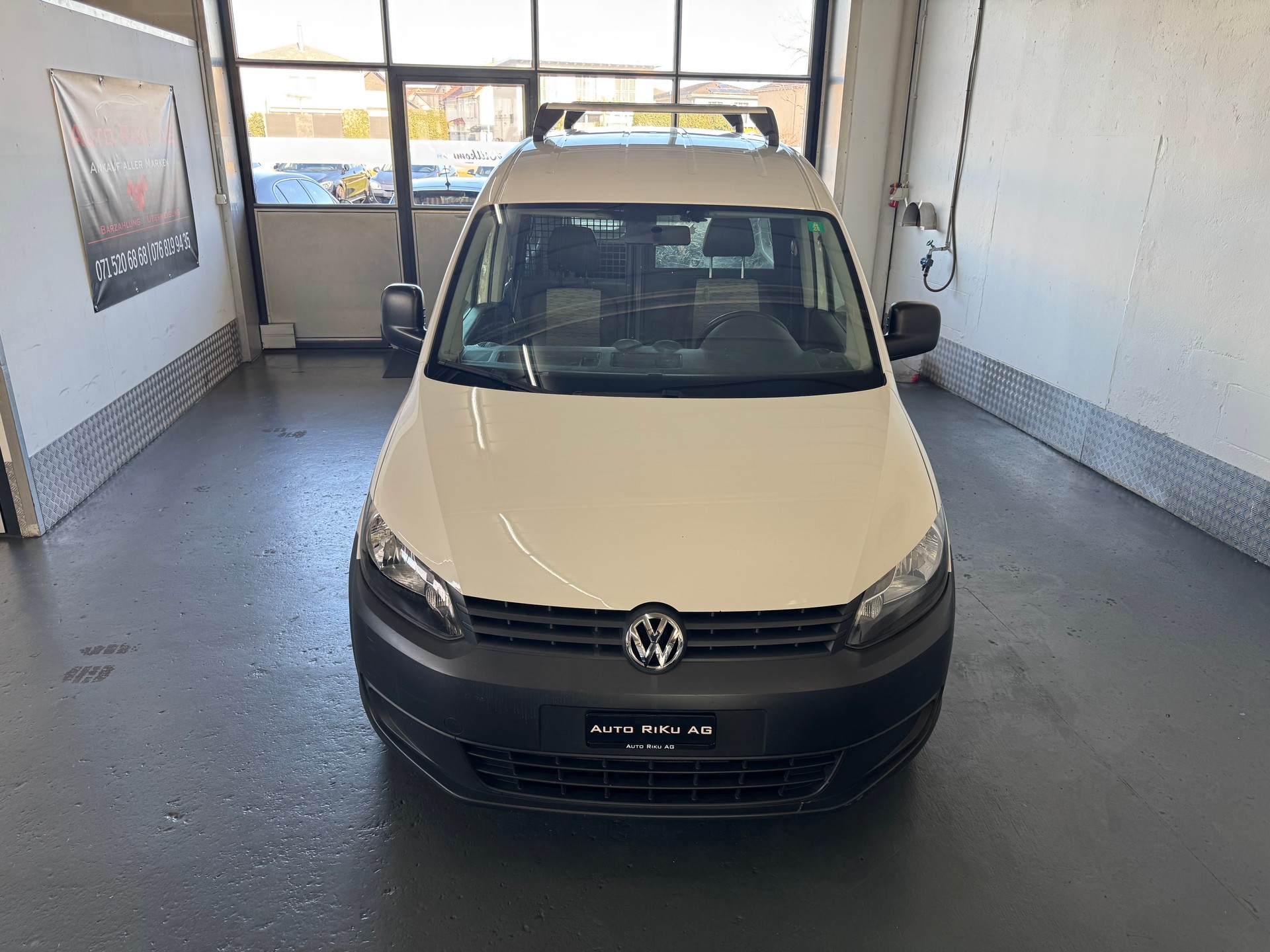 VW Caddy Maxi 1.2 TSI-showroom-element-2