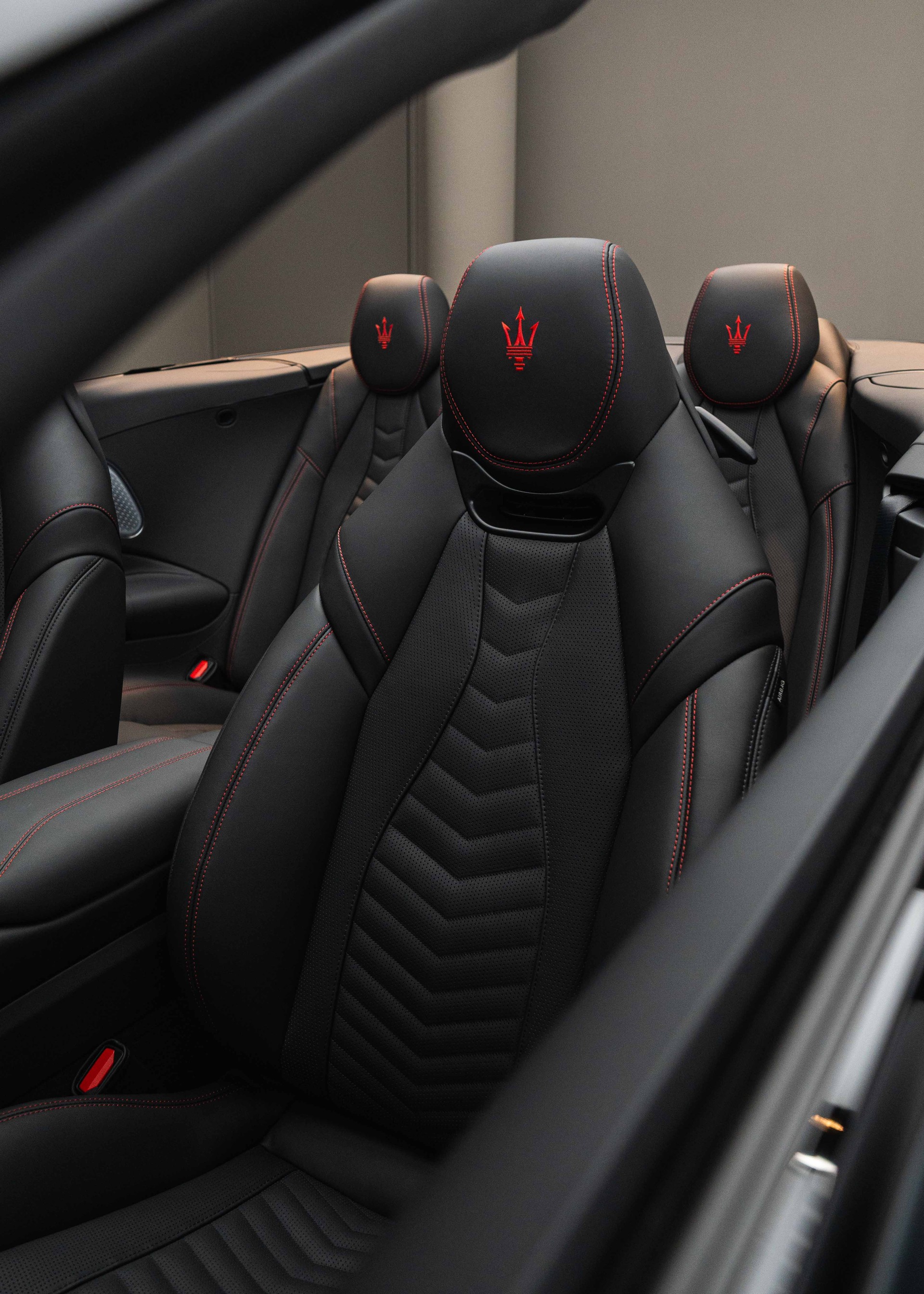 MASERATI GranCabrio Trofeo - 2.99% Leasing-image-14
