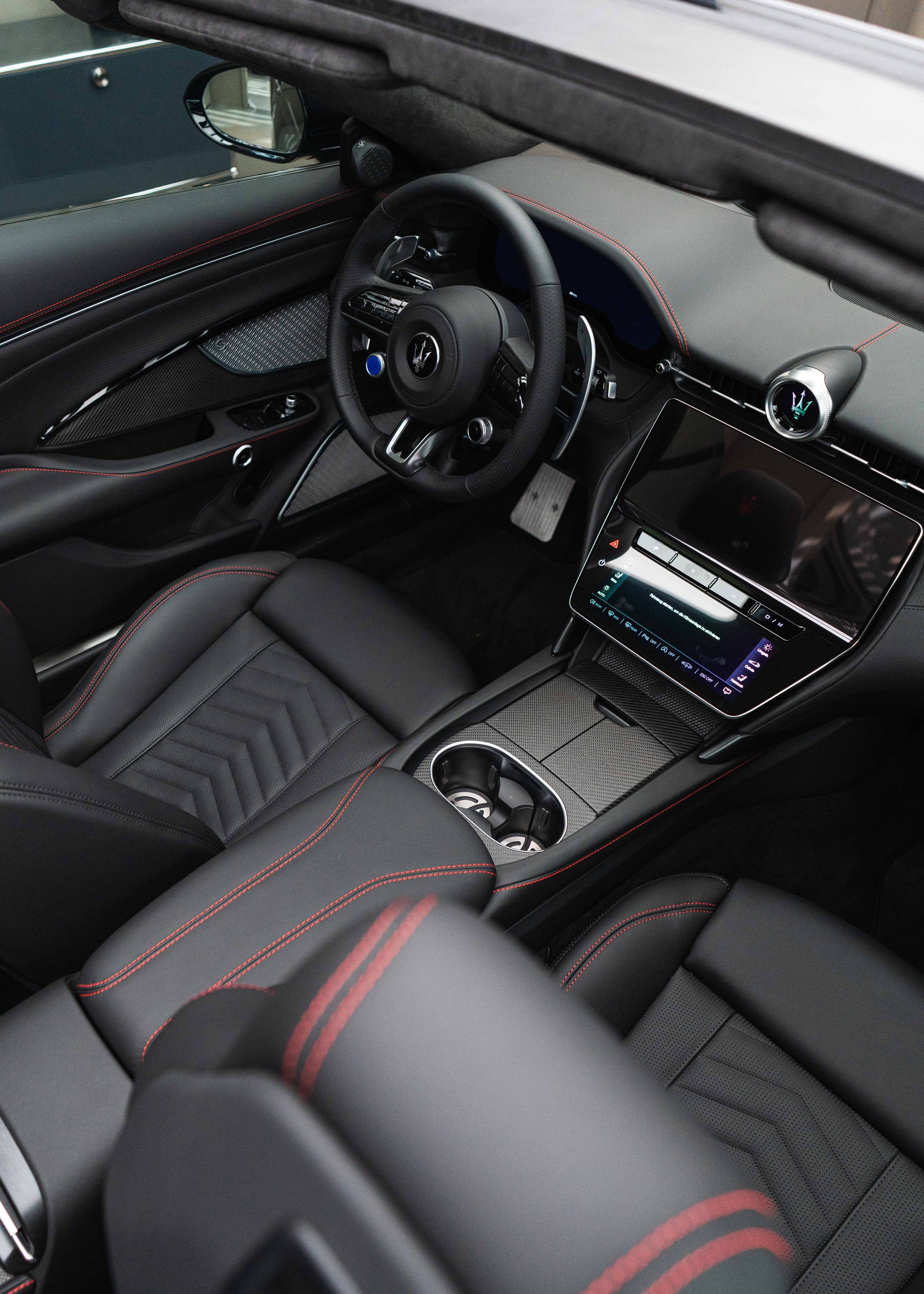 MASERATI GranCabrio Trofeo - 2.99% Leasing-image-13