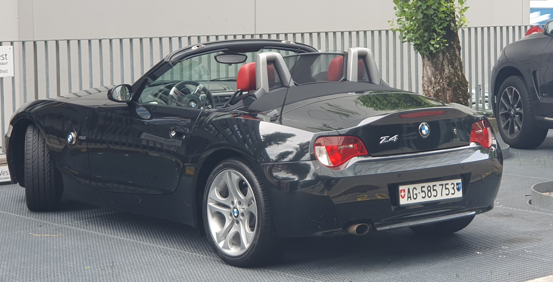 BMW Z4 2.0i Roadster-image-7