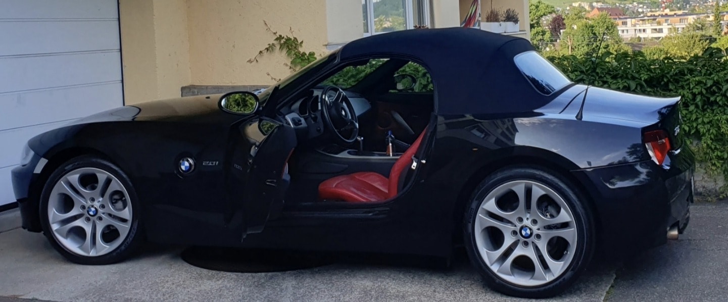 BMW Z4 2.0i Roadster-image-8