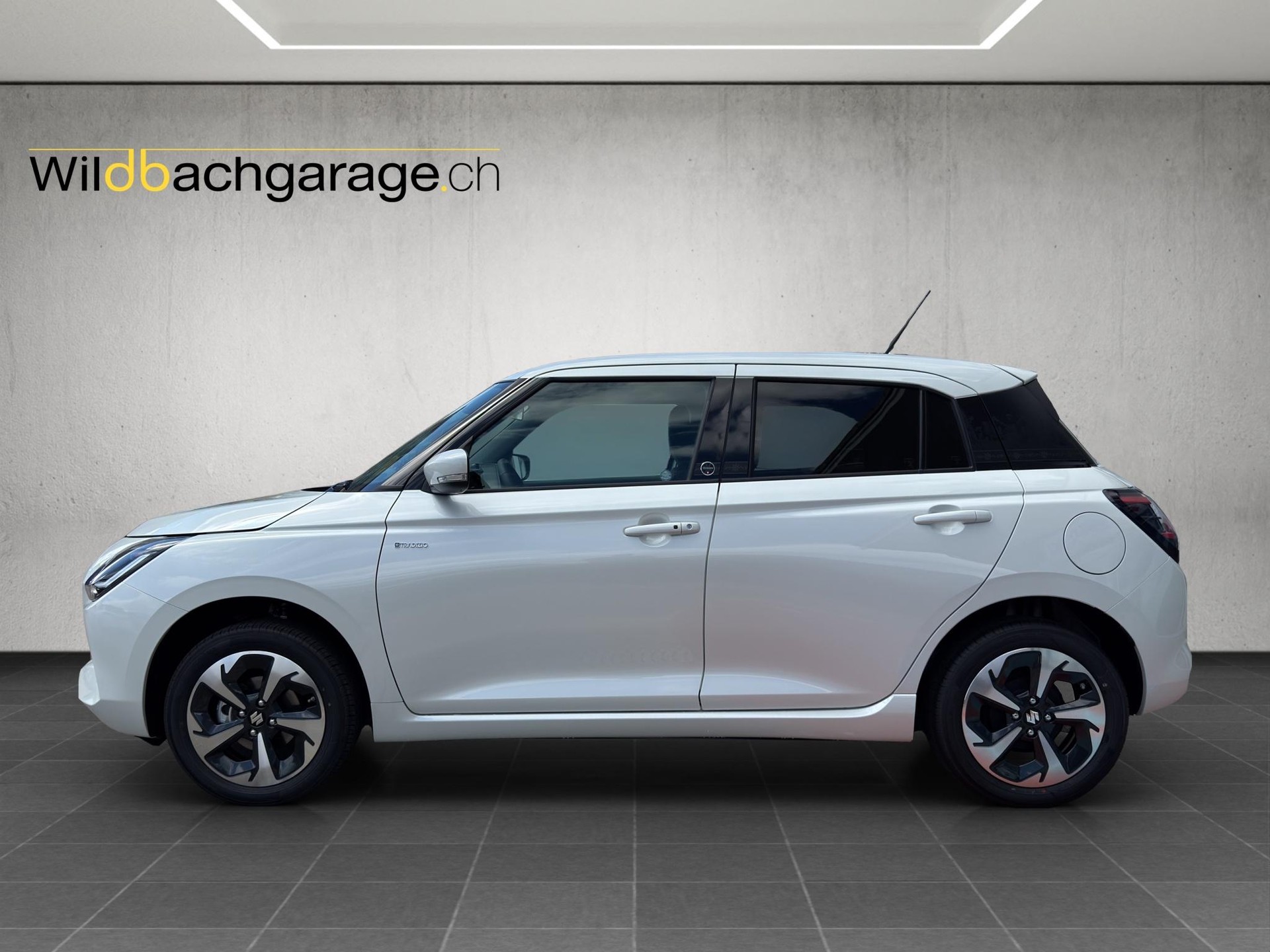 SUZUKI Swift 1.2 Tradizio Top Hybrid 4x4-showroom-element-1