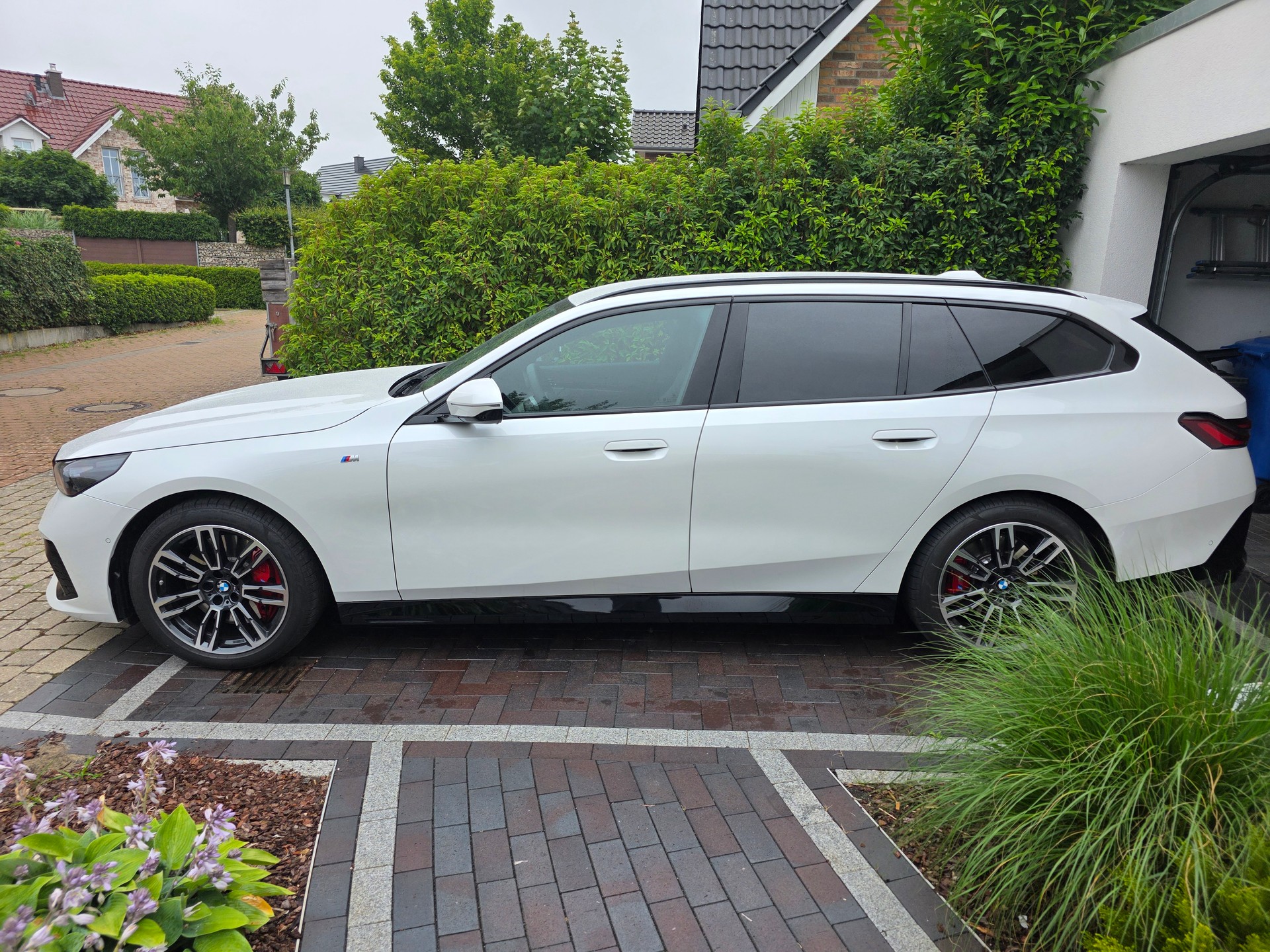 BMW 540d xDrive 48V Touring M Sport Pro Steptronic-image-2