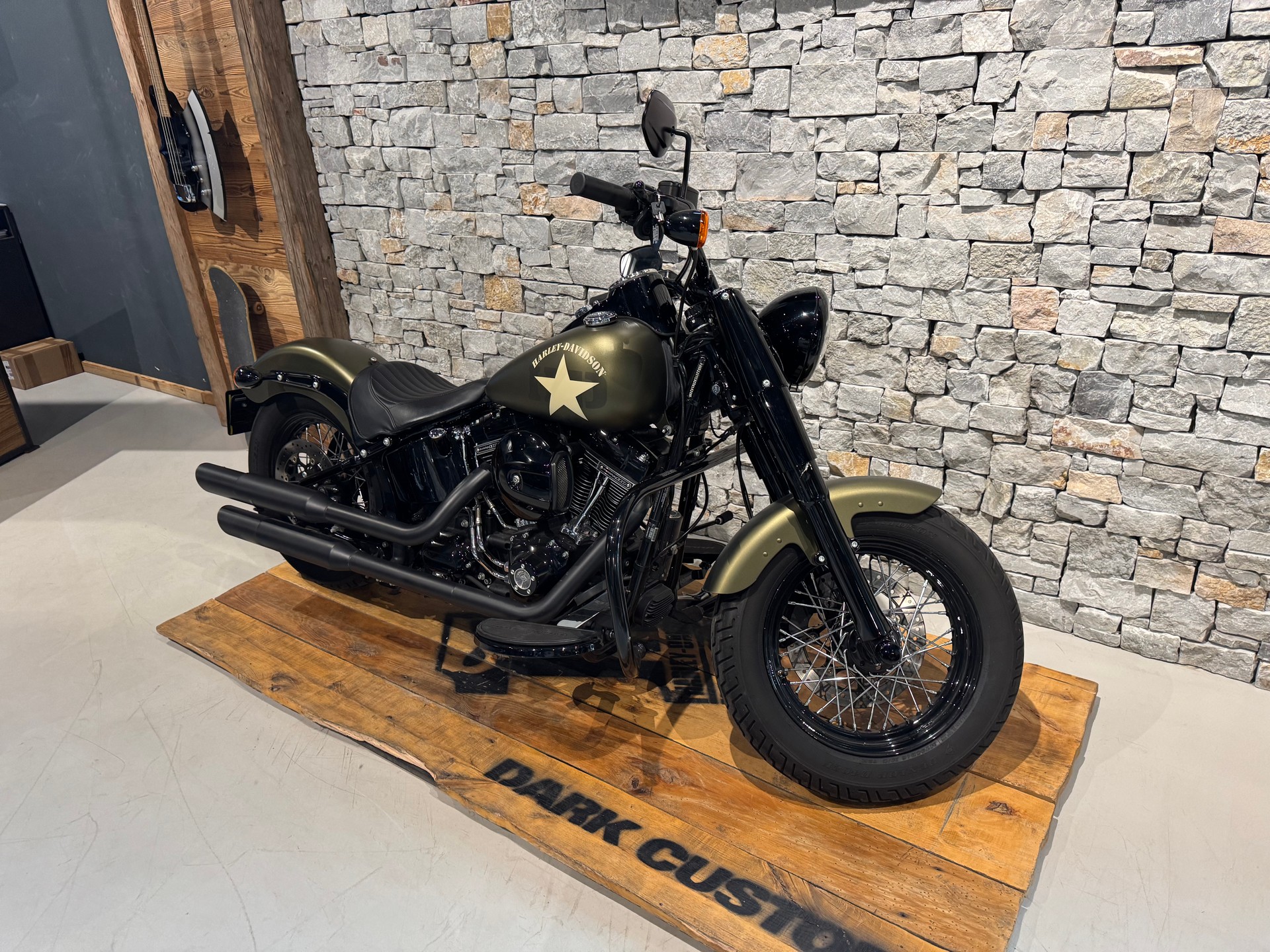 HARLEY-DAVIDSON FLSS Softail Slim S110 ABS-image-1