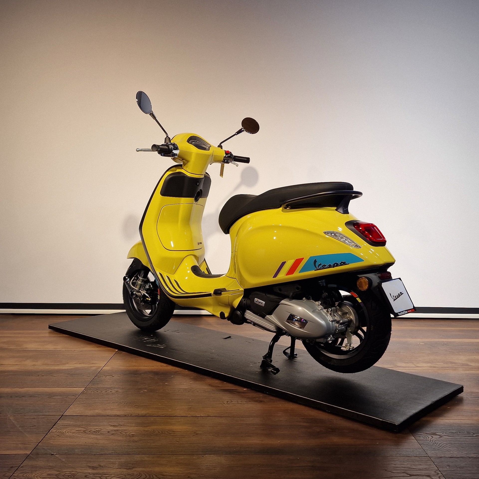 PIAGGIO Vespa 125 Primavera Sport (28)-image-3