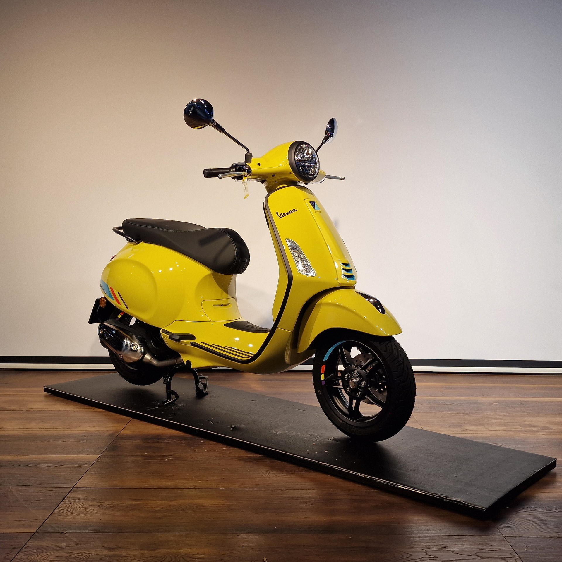 PIAGGIO Vespa 125 Primavera Sport (28)-image-1