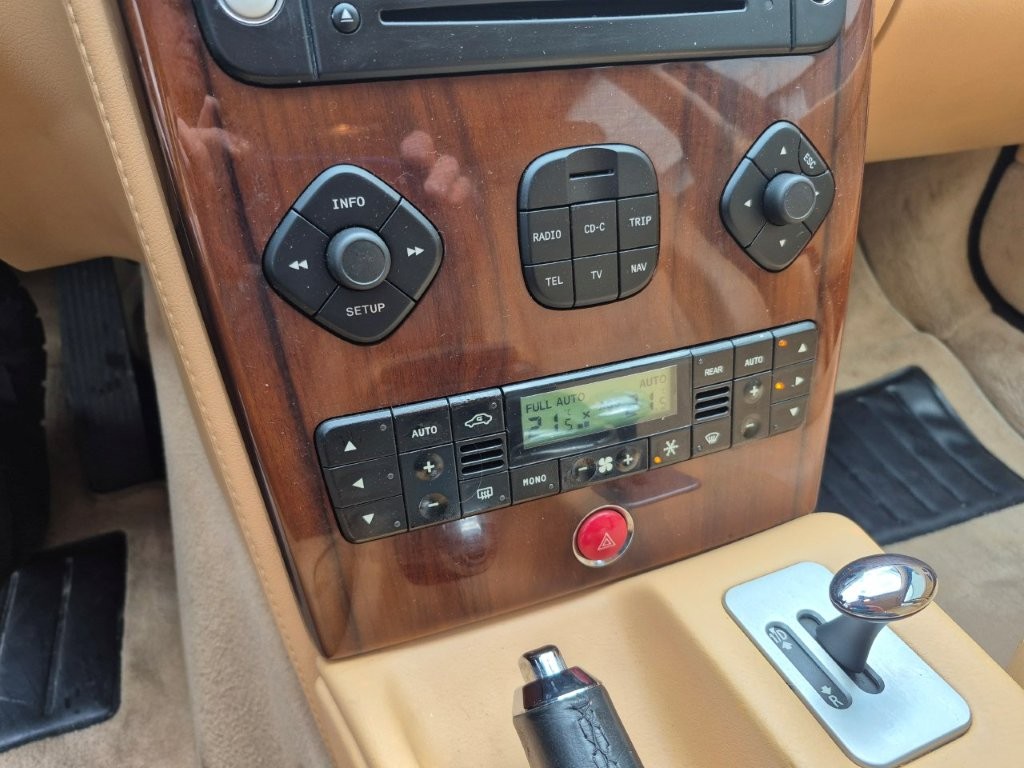 MASERATI Quattroporte 4.2 V8-image-11
