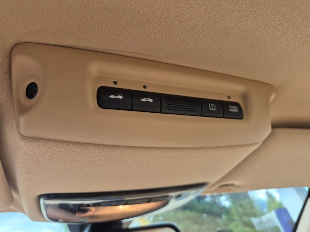 MASERATI Quattroporte 4.2 V8-image-9