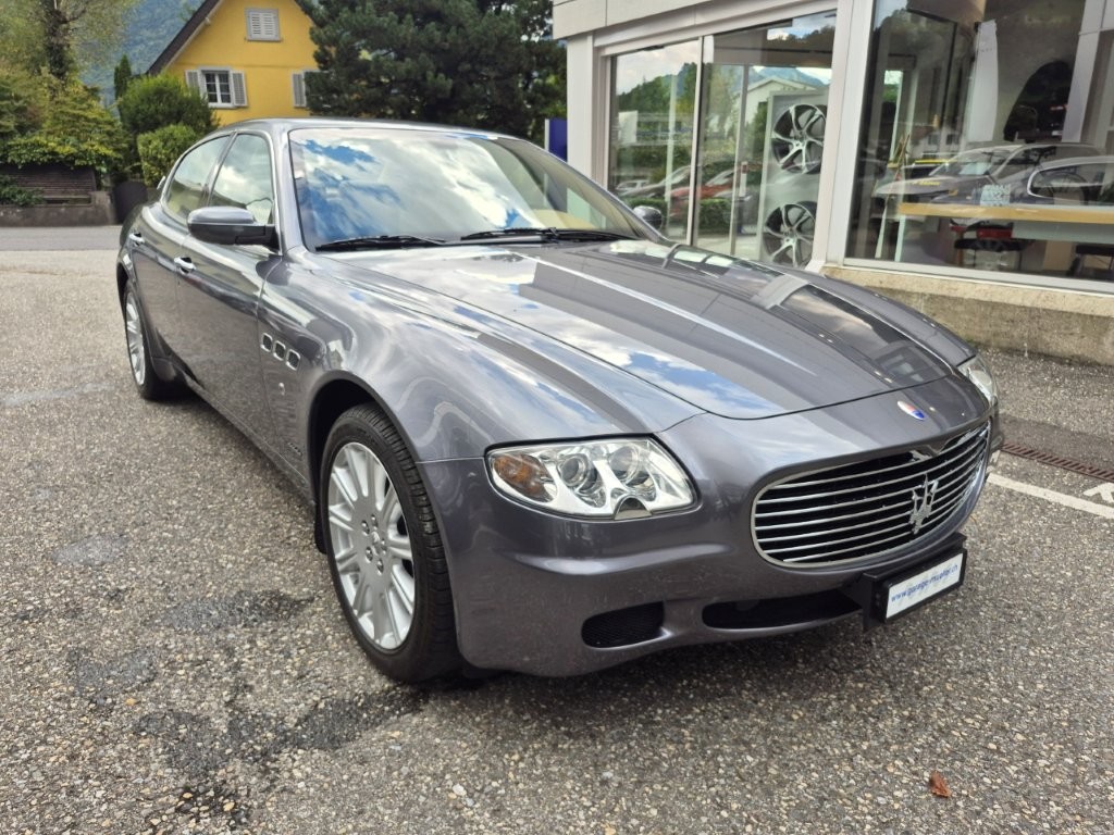 MASERATI Quattroporte 4.2 V8-showroom-element-3