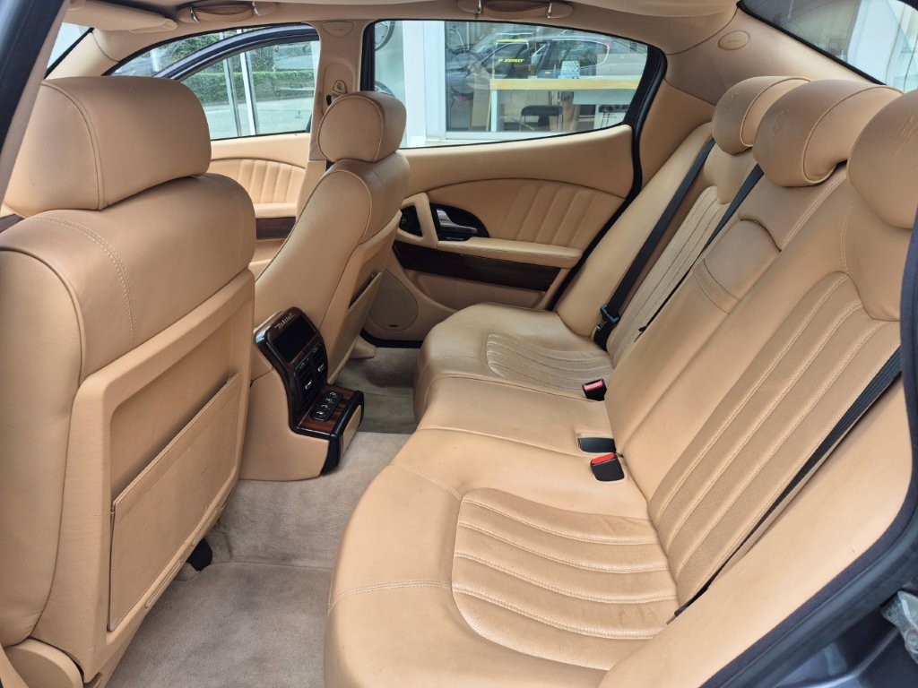 MASERATI Quattroporte 4.2 V8-image-18