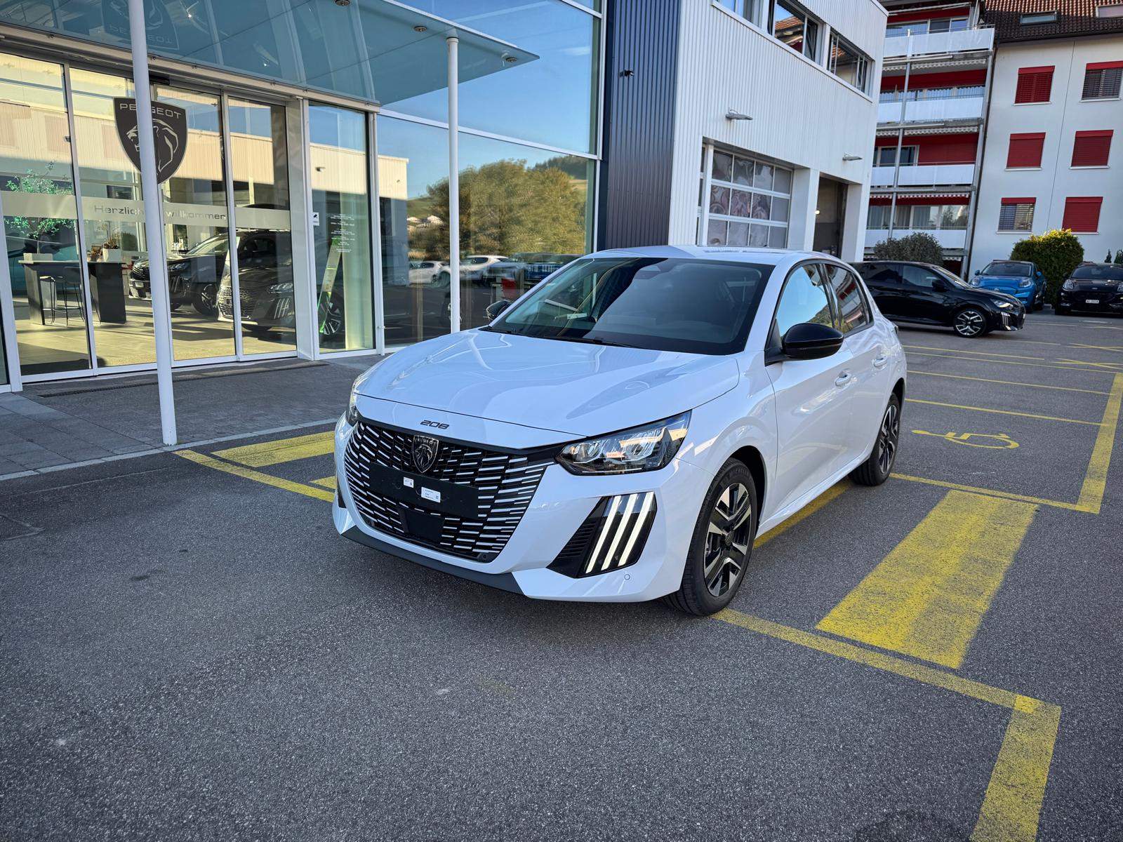 PEUGEOT 208 1.2 MHEV 110 Allure Premium-image-7
