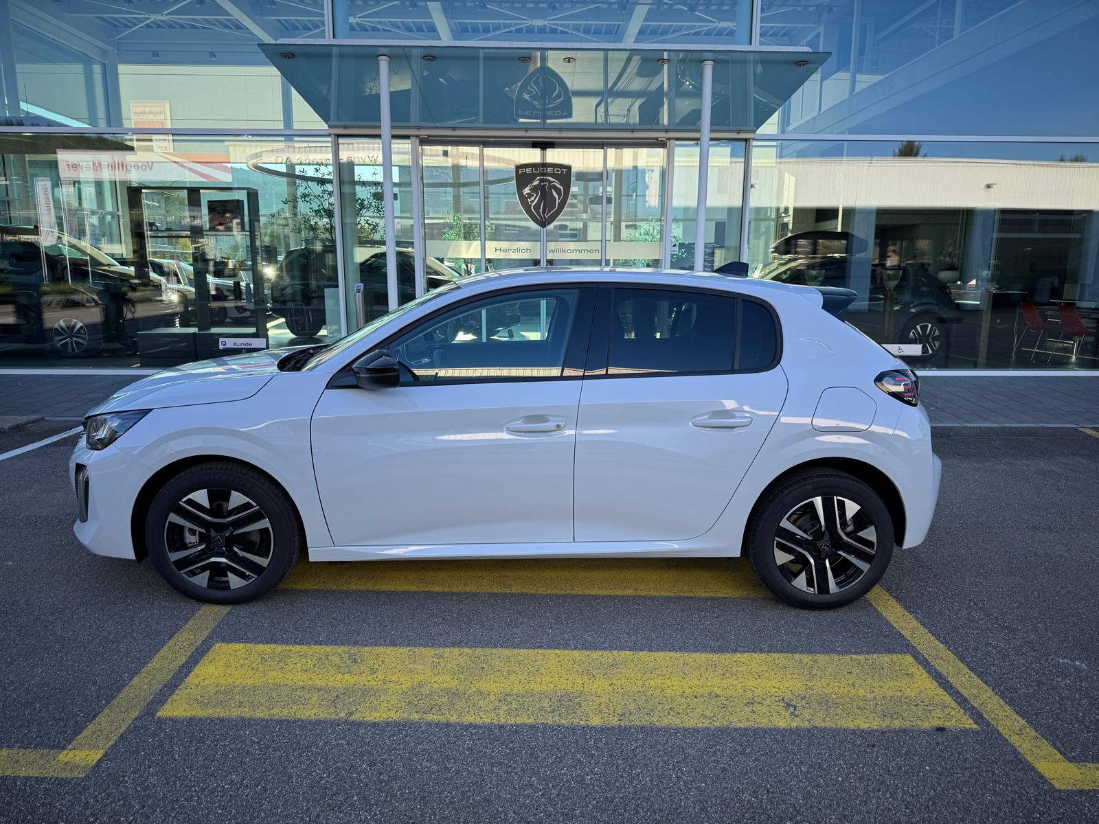 PEUGEOT 208 1.2 MHEV 110 Allure Premium