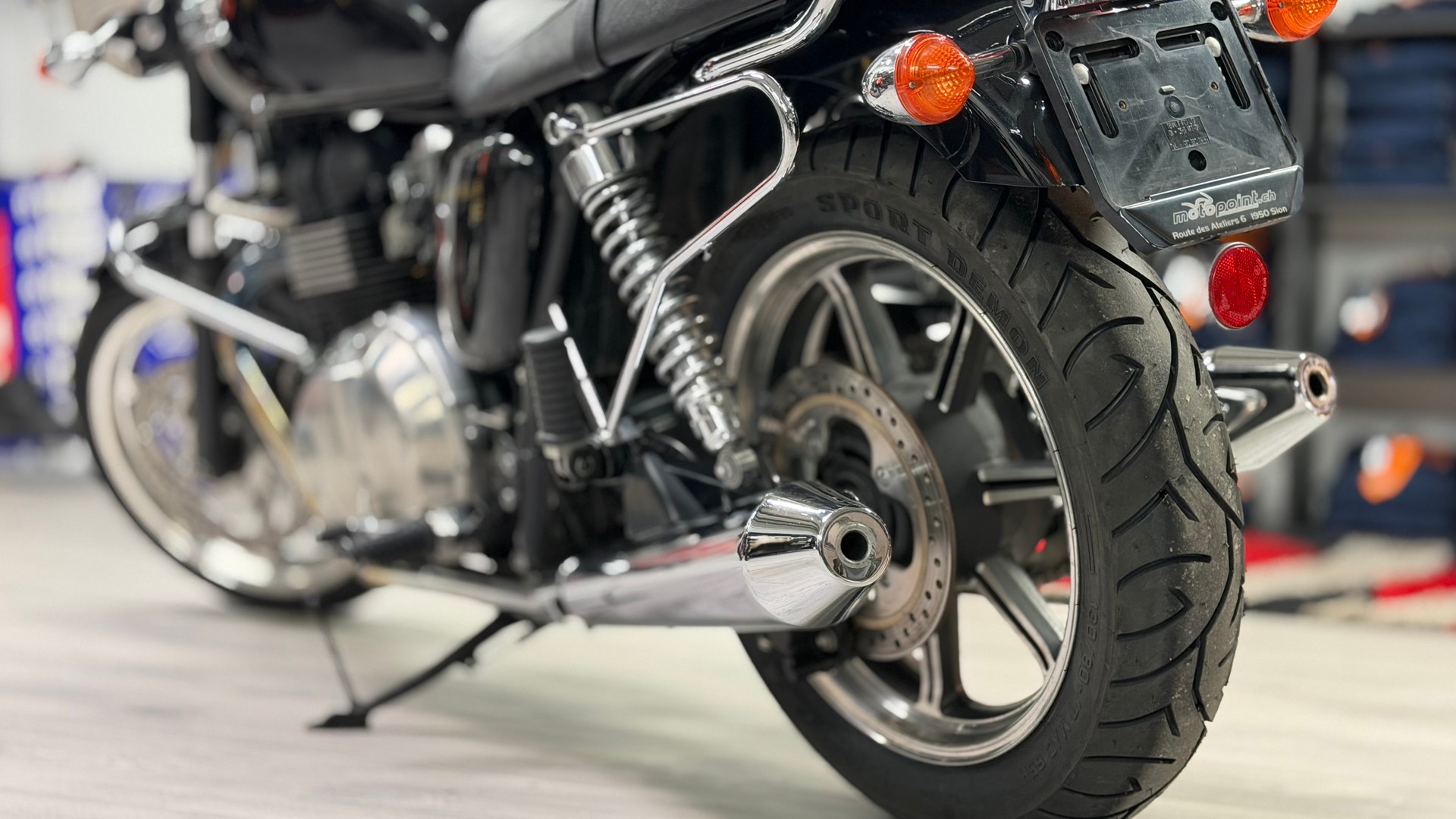 TRIUMPH Bonneville 900 i T 100-image-6