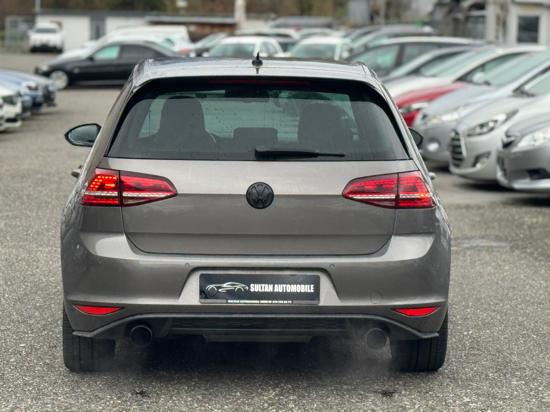 VW Golf 2.0 TSI GTI Performance DSG-image-4