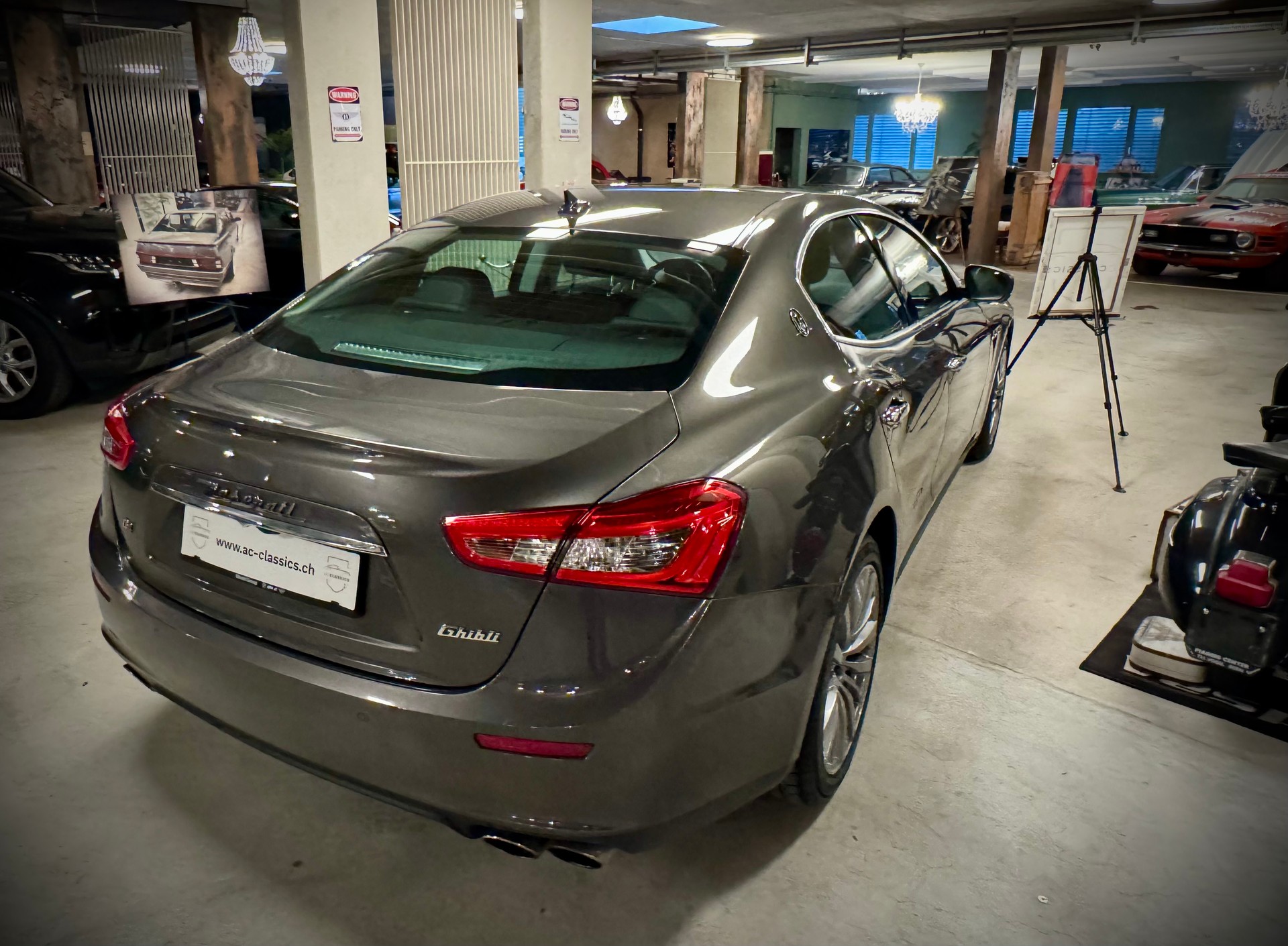 MASERATI Ghibli S Q4 3.0 V6 Automatica-image-9