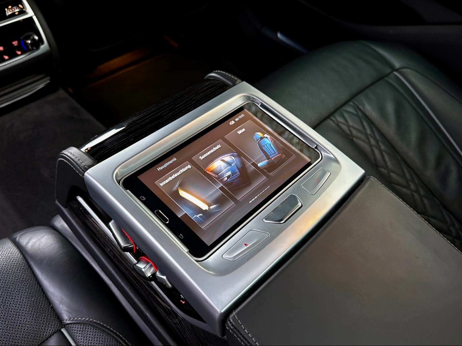 BMW 750Li xDrive Steptronic-image-12