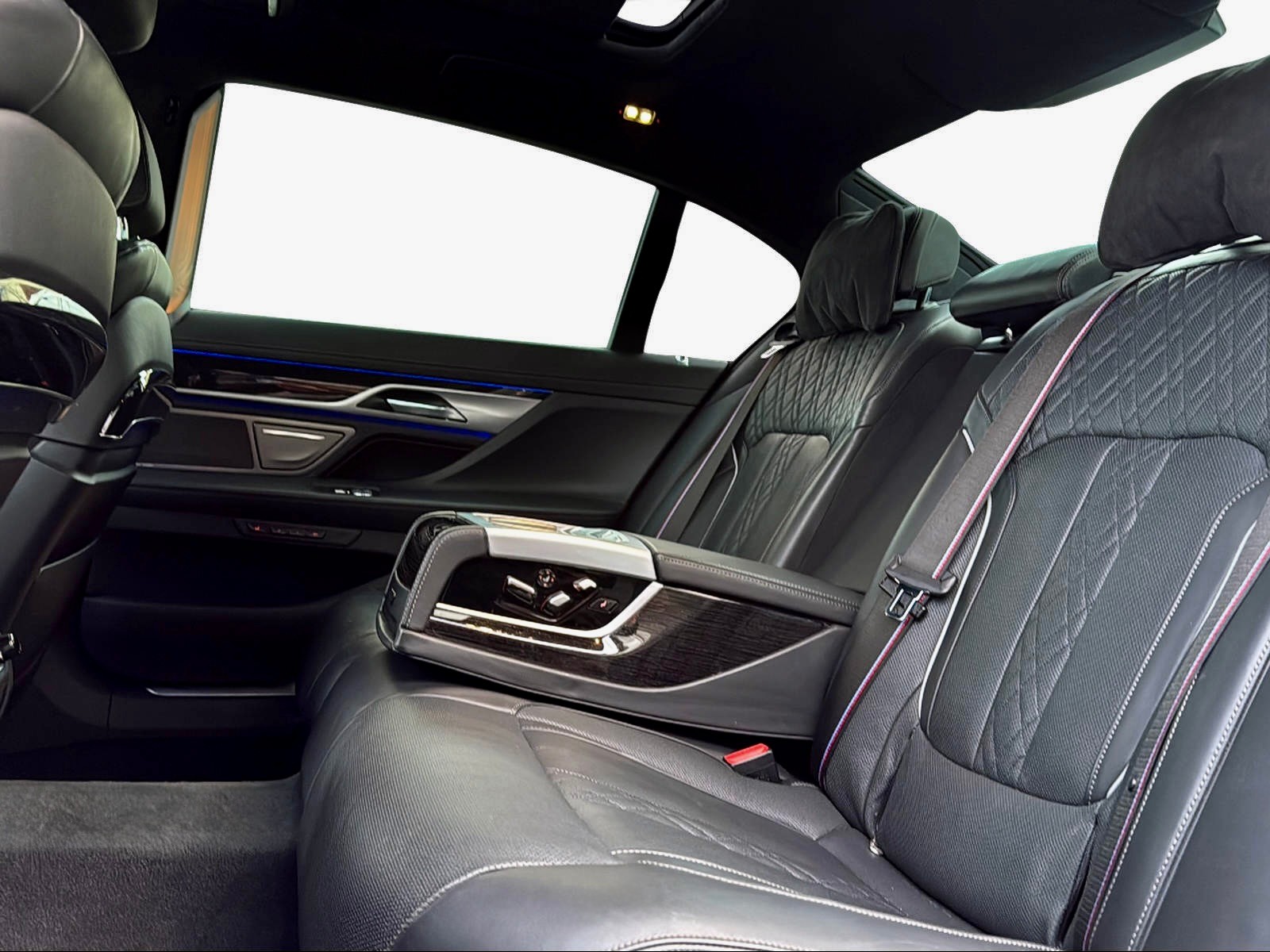 BMW 750Li xDrive Steptronic-image-9