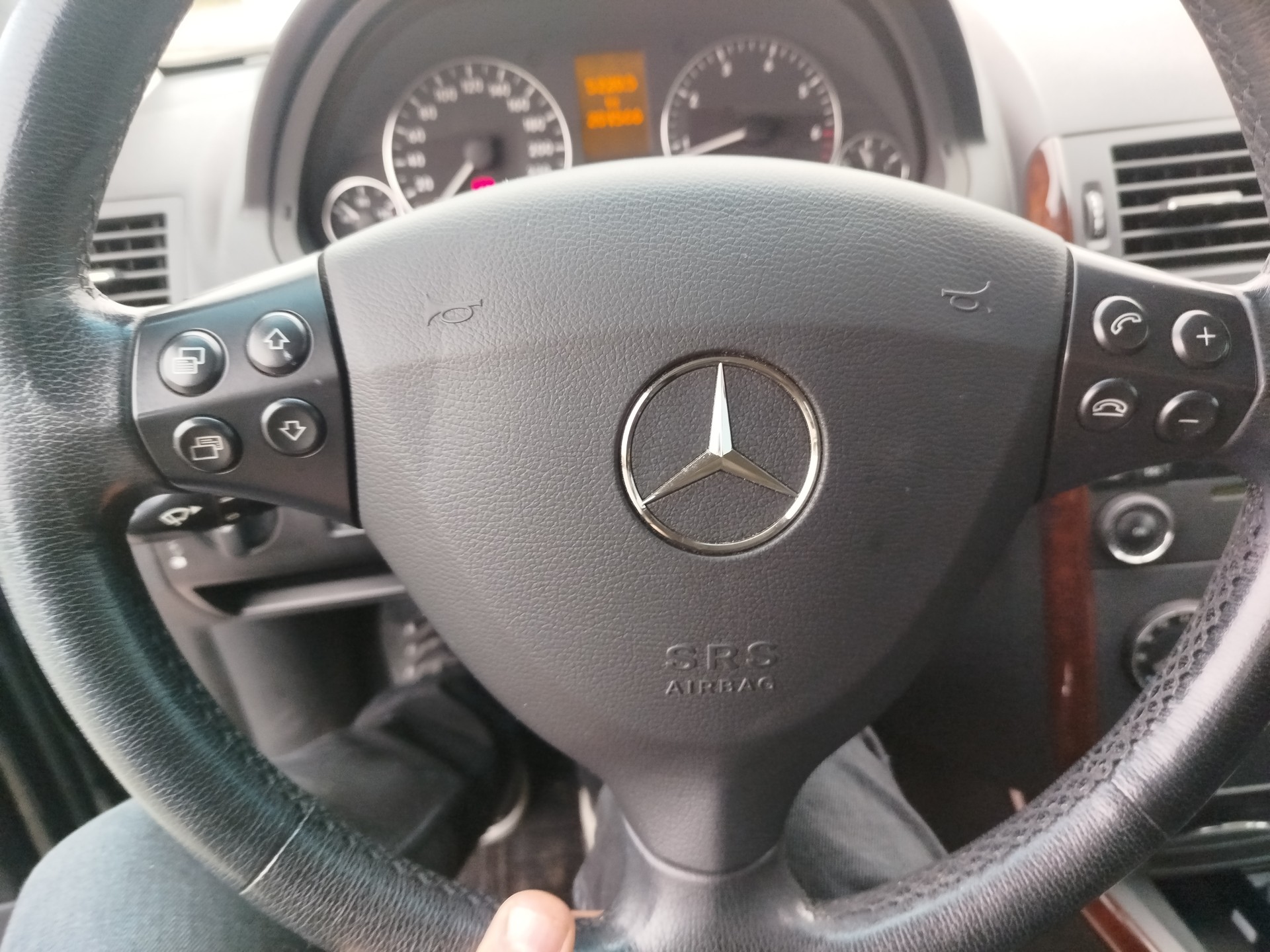MERCEDES-BENZ A 170-image-11