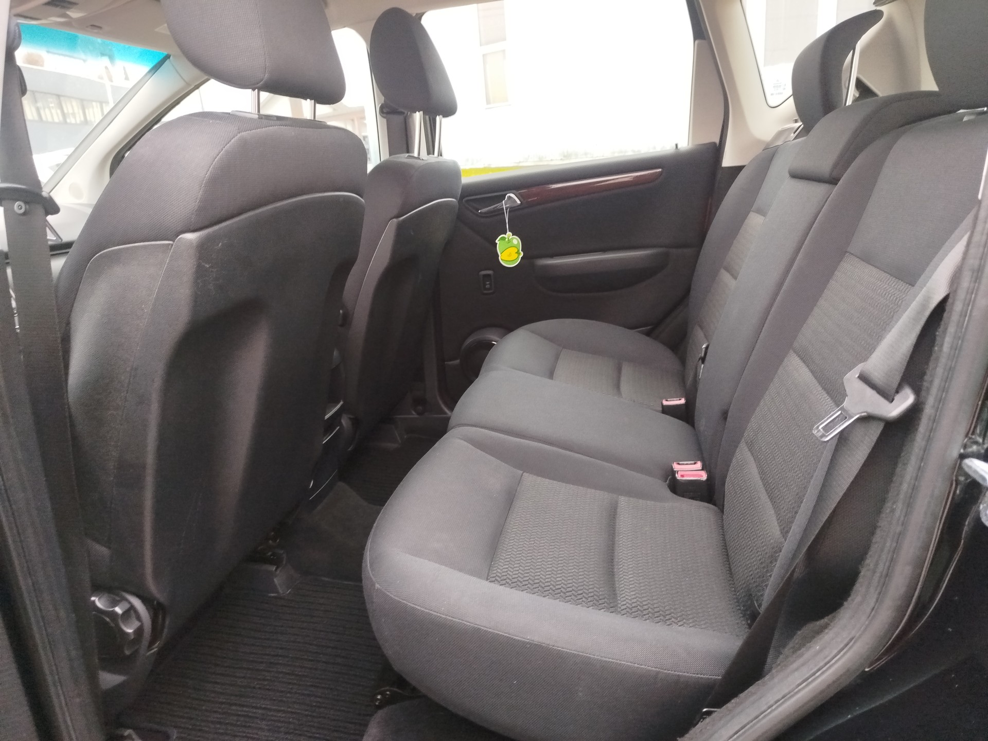 MERCEDES-BENZ A 170-image-9