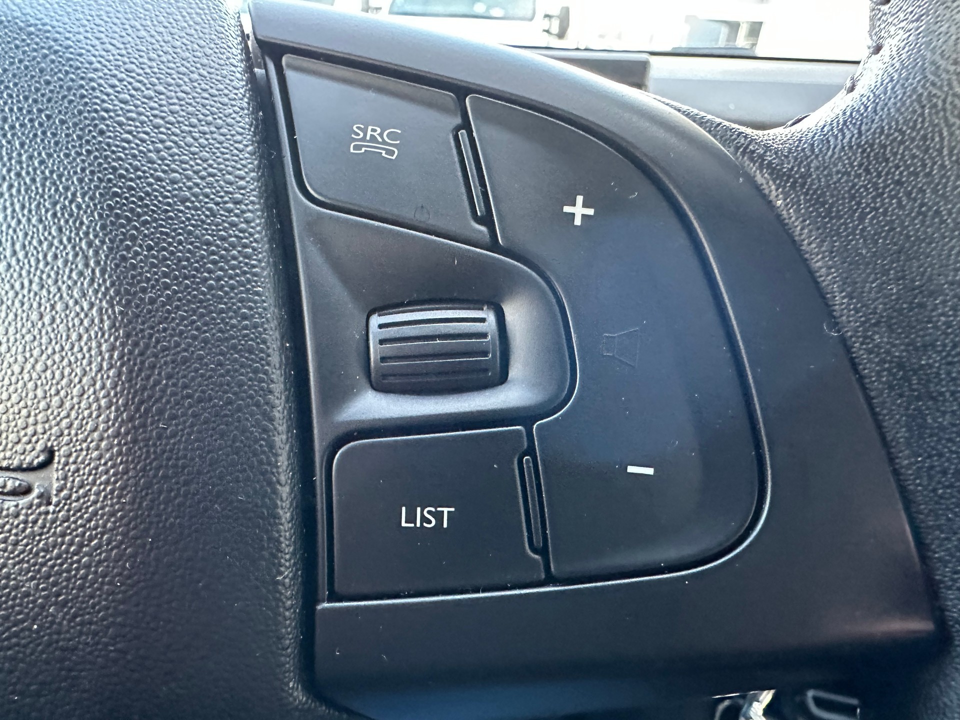 CITROEN C4 Cactus 1.2 e-VTi Shine ETG-image-20