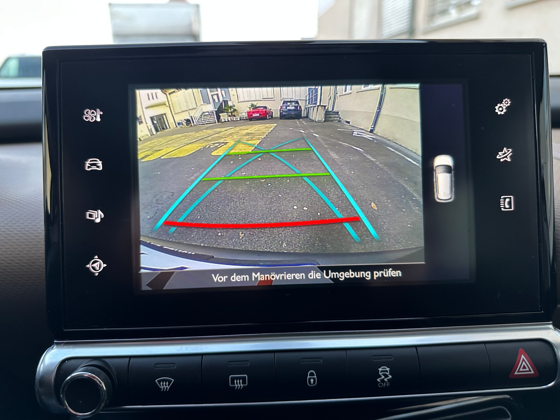 CITROEN C4 Cactus 1.2 e-VTi Shine ETG-image-22