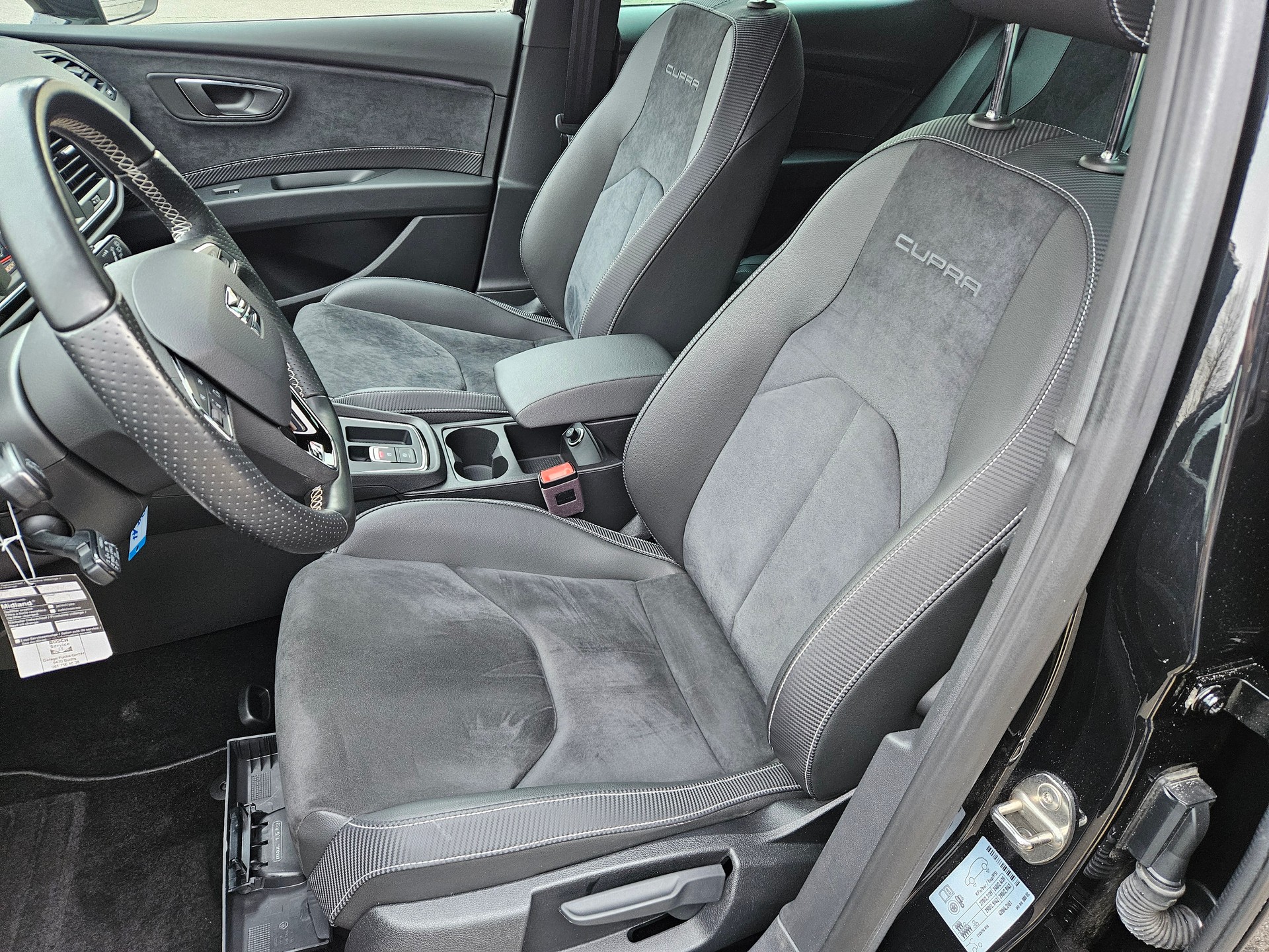 SEAT Leon 2.0 TSI Cupra 300-image-15