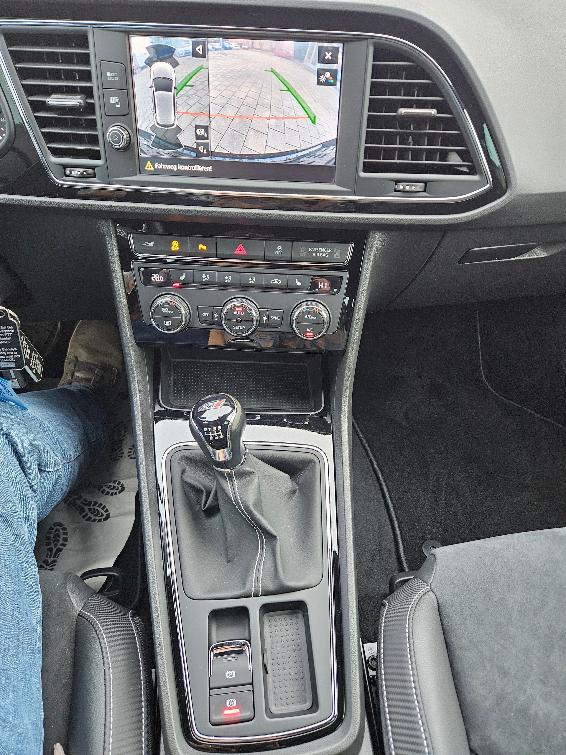 SEAT Leon 2.0 TSI Cupra 300-image-12