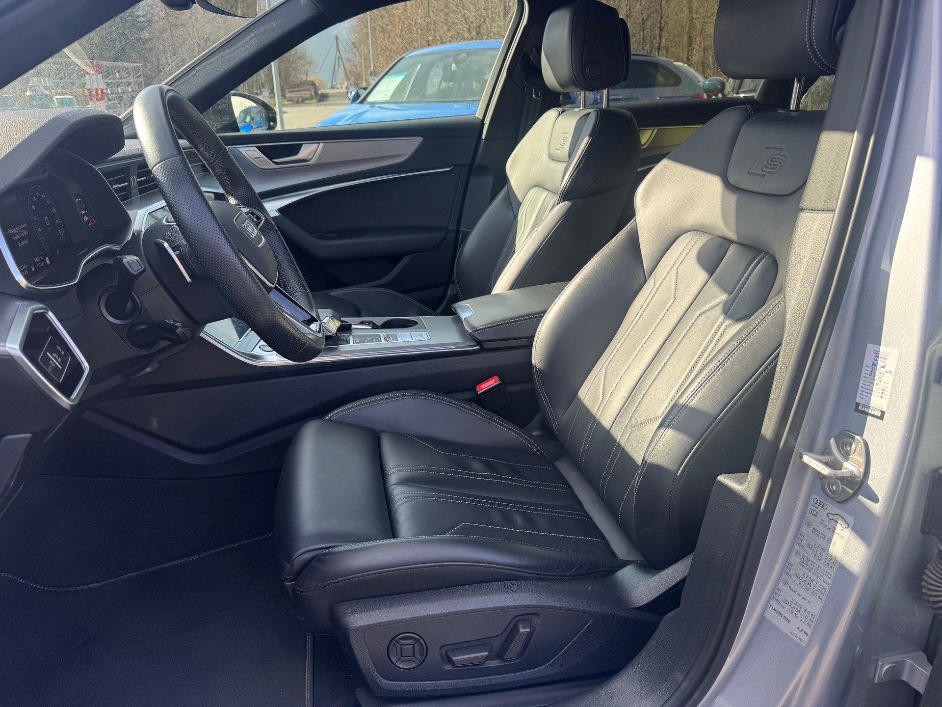 AUDI A6 Avant 55 TFSI Sport quattro S-tronic-image-8