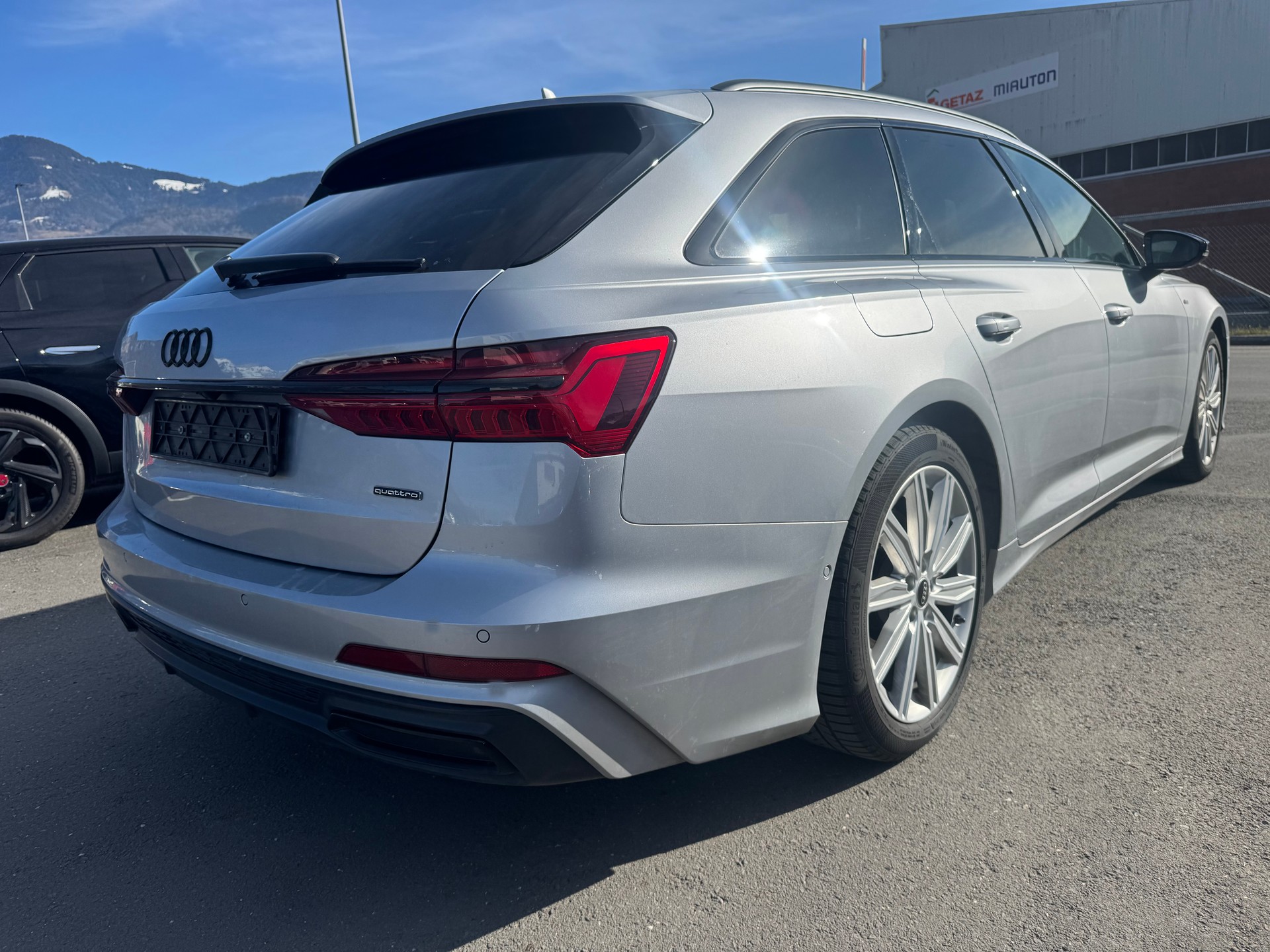 AUDI A6 Avant 55 TFSI Sport quattro S-tronic-showroom-element-3