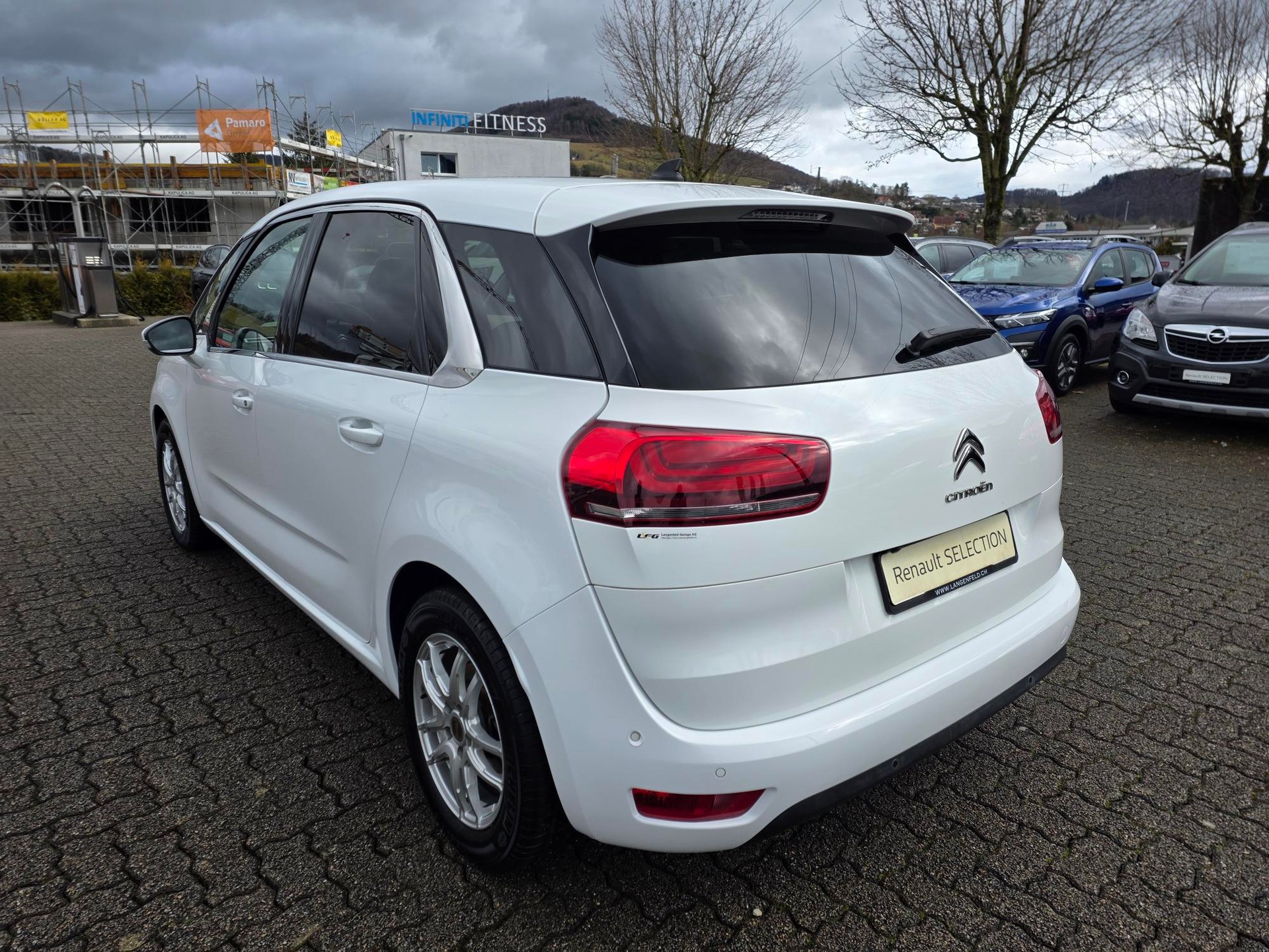 CITROEN C4 Spacetourer 1.5 BlueHDi Feel Edition-image-2
