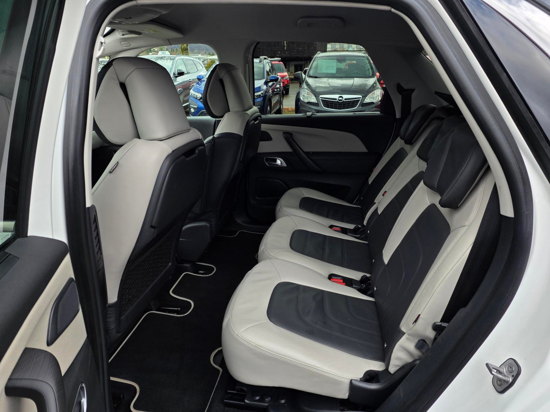 CITROEN C4 Spacetourer 1.5 BlueHDi Feel Edition-image-6