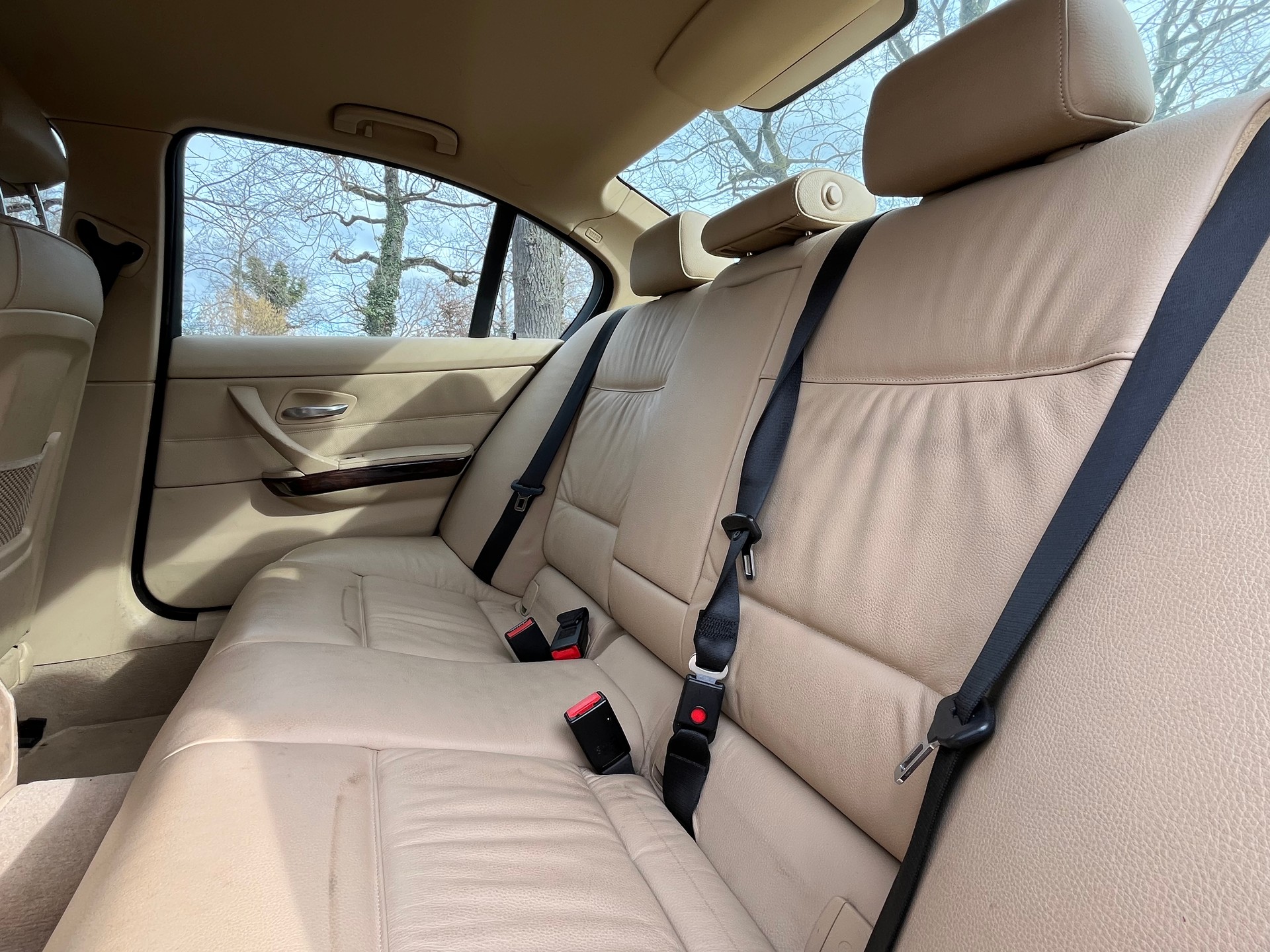 BMW 325xi 4x4-image-13
