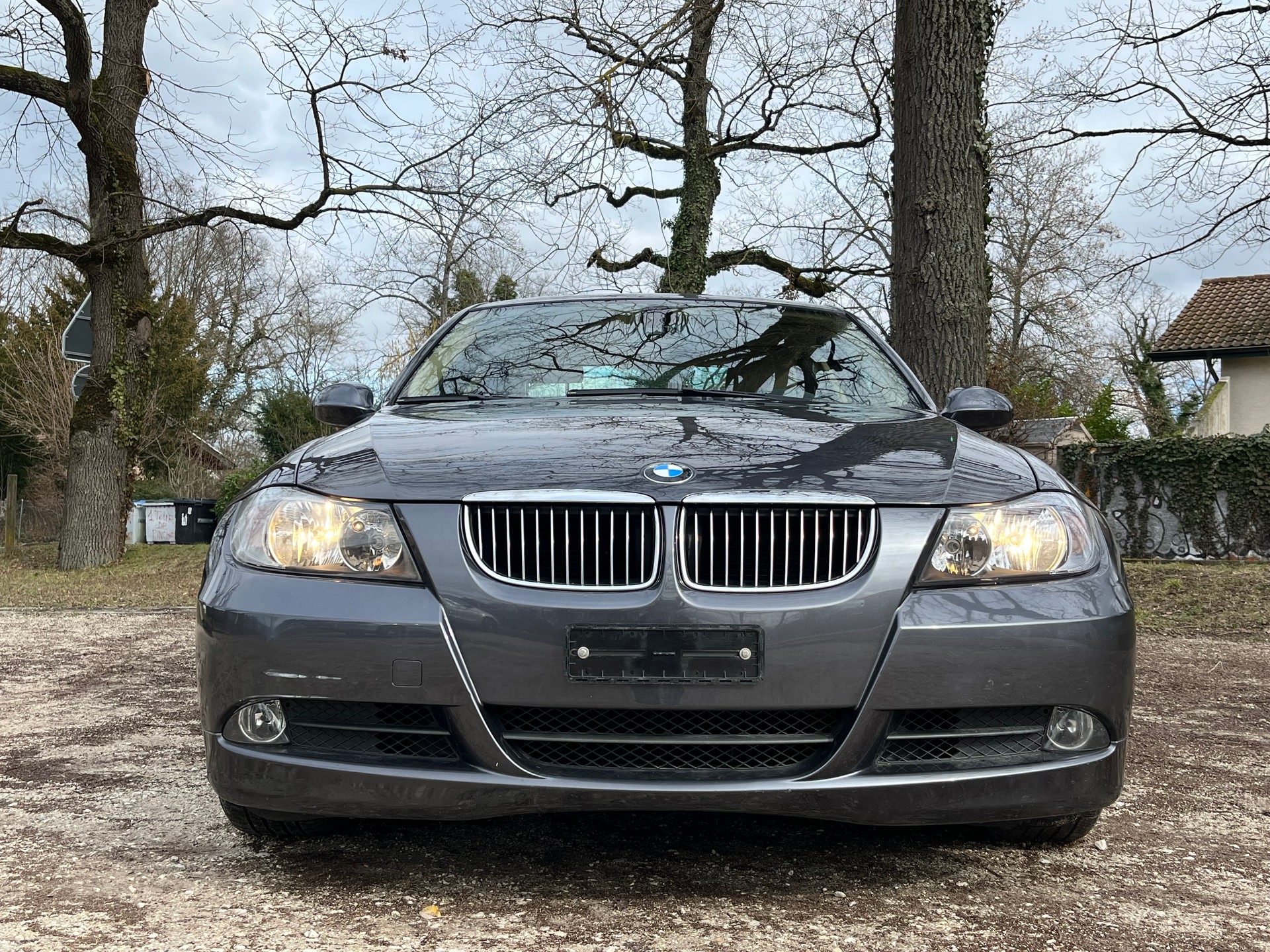 BMW 325xi 4x4-showroom-element-3