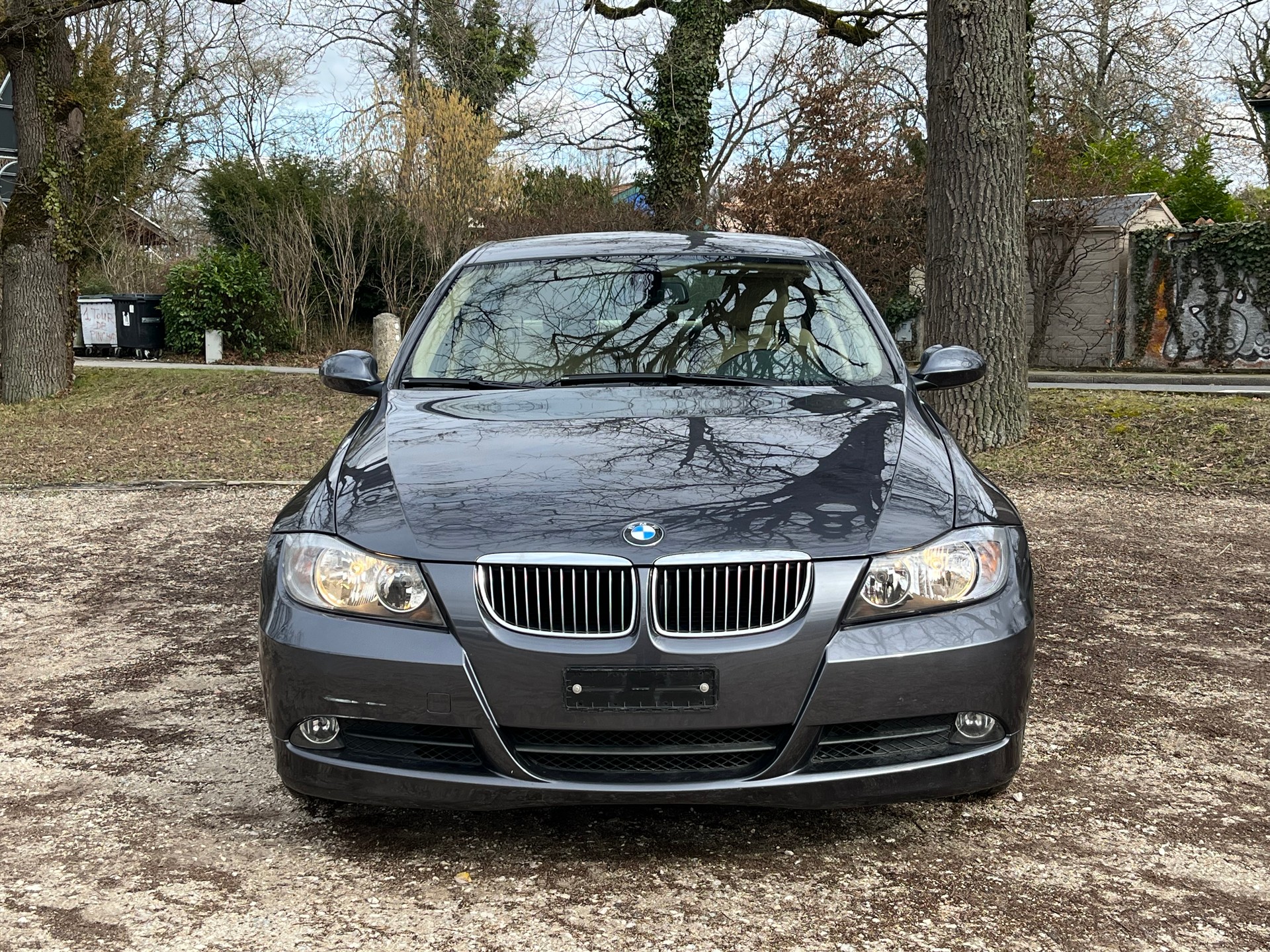 BMW 325xi 4x4-image-4