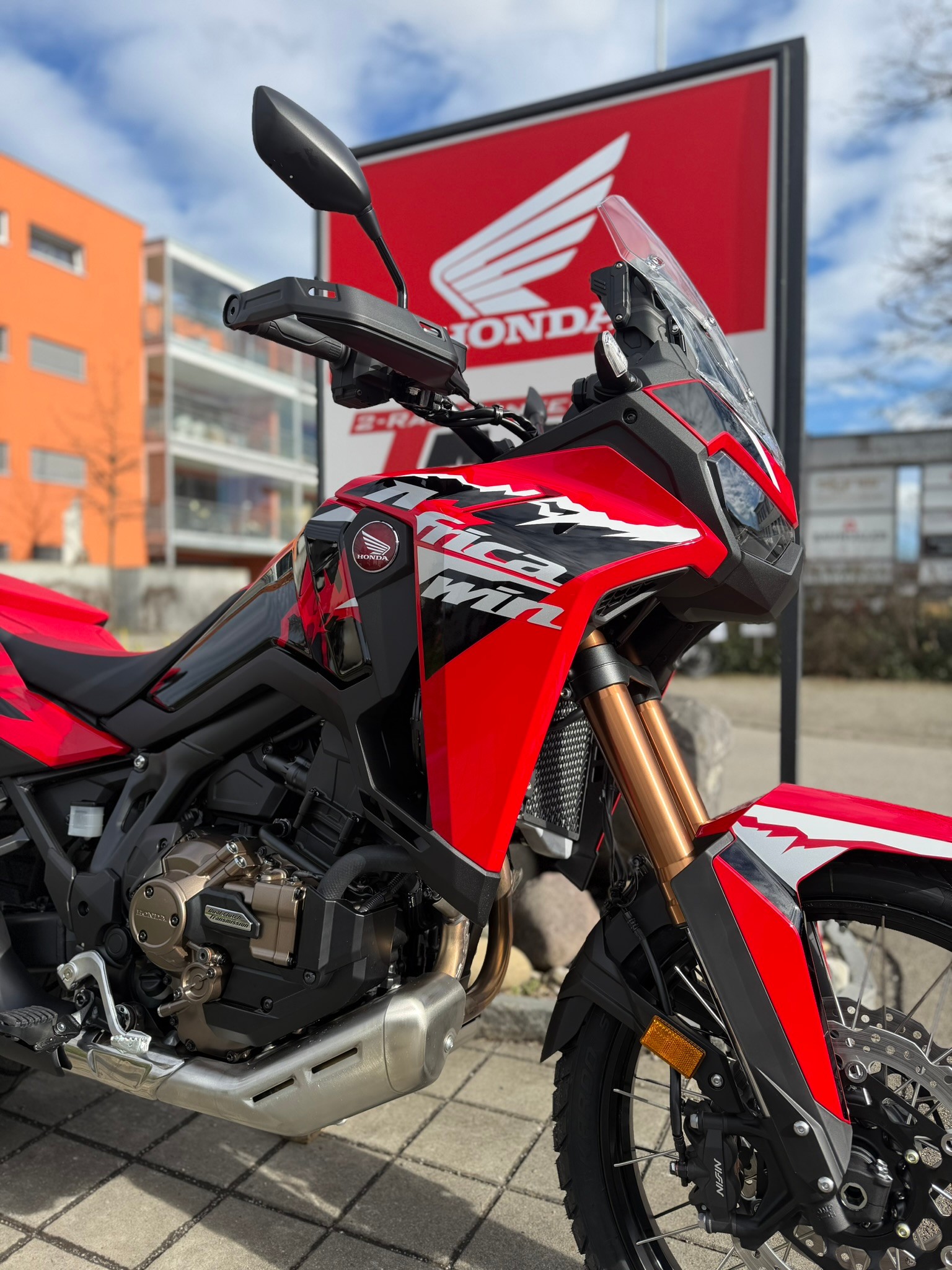 HONDA CRF 1100 DCT Africa Twin-image-4