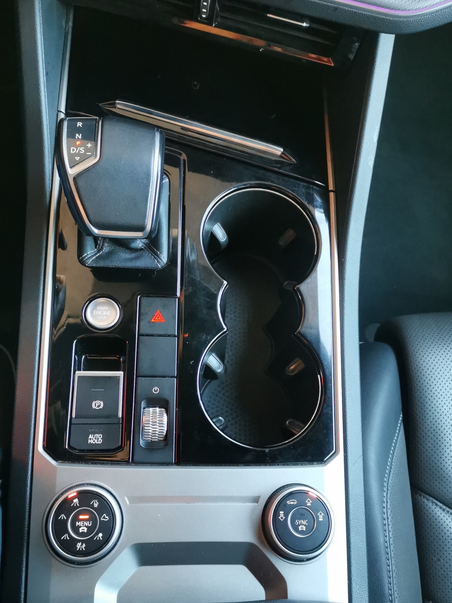 VW Touareg 4.0 V8 TDI R-Line Tiptronic-image-21