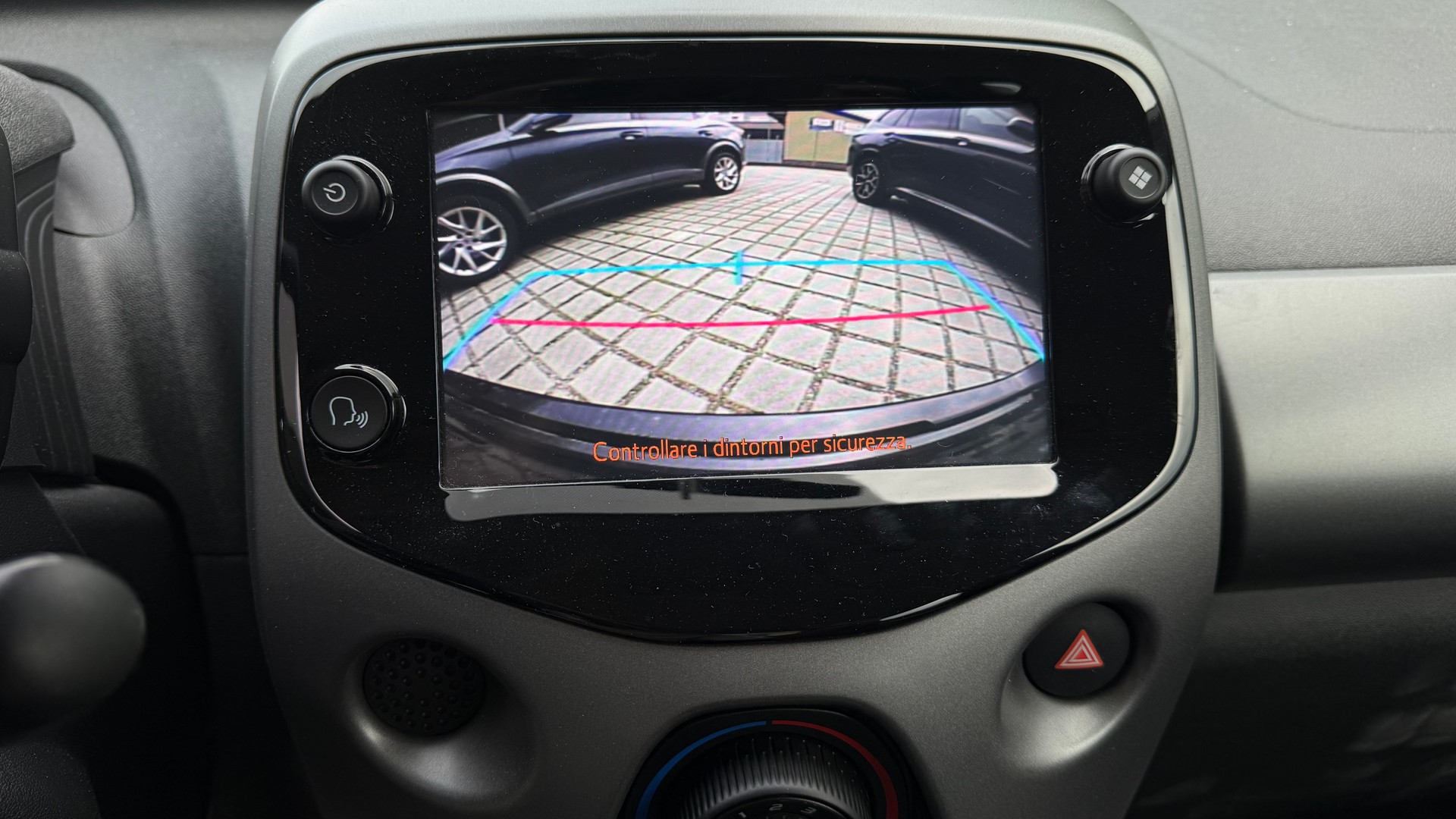 TOYOTA Aygo 1.0 VVT-i X-shift Trend-image-5