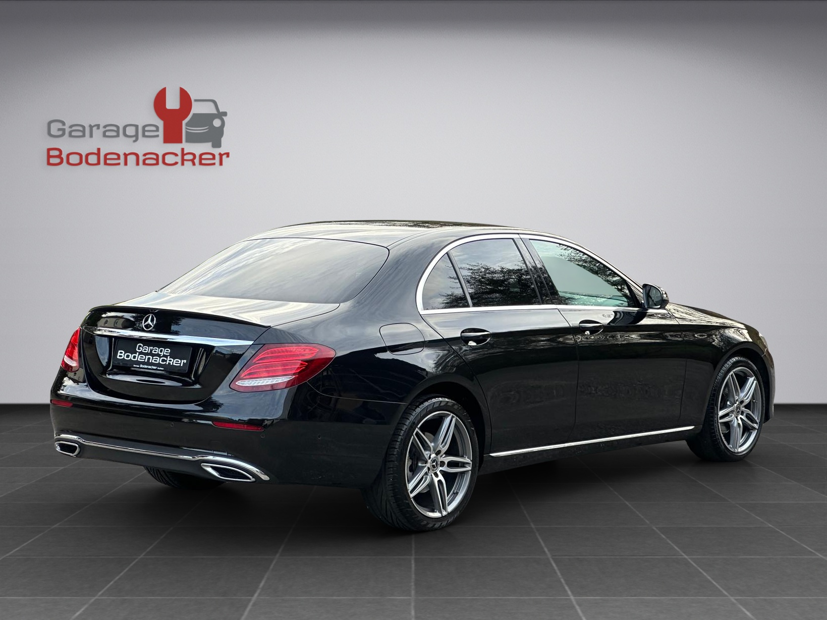 MERCEDES-BENZ E 220 d Avantgarde 9G-Tronic-image-4