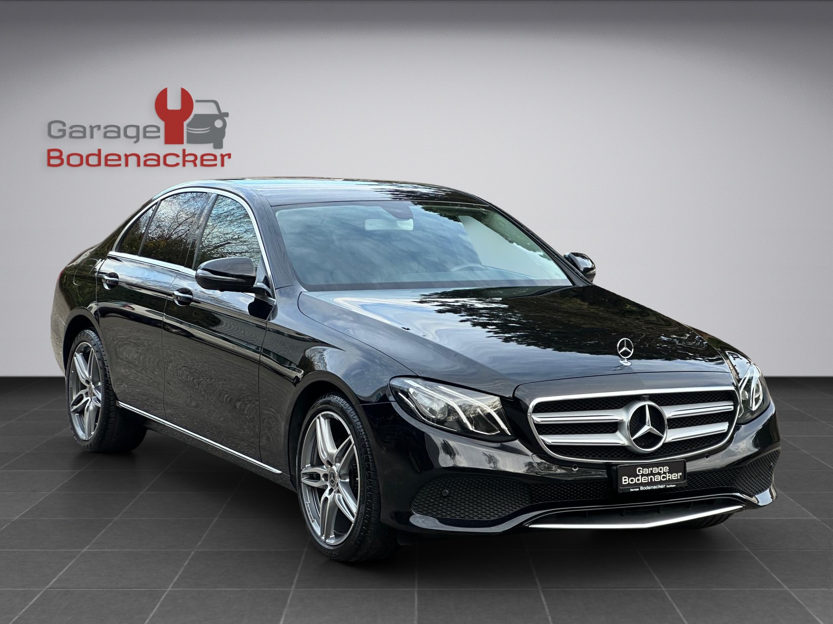 MERCEDES-BENZ E 220 d Avantgarde 9G-Tronic-image-6
