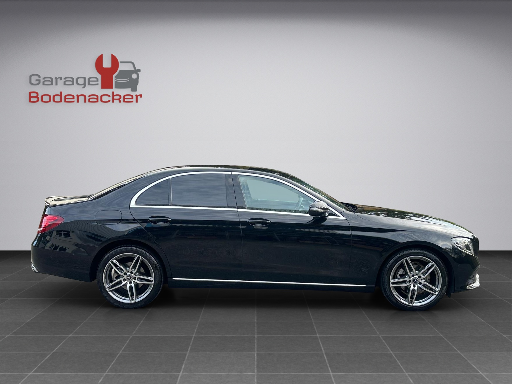 MERCEDES-BENZ E 220 d Avantgarde 9G-Tronic-image-5