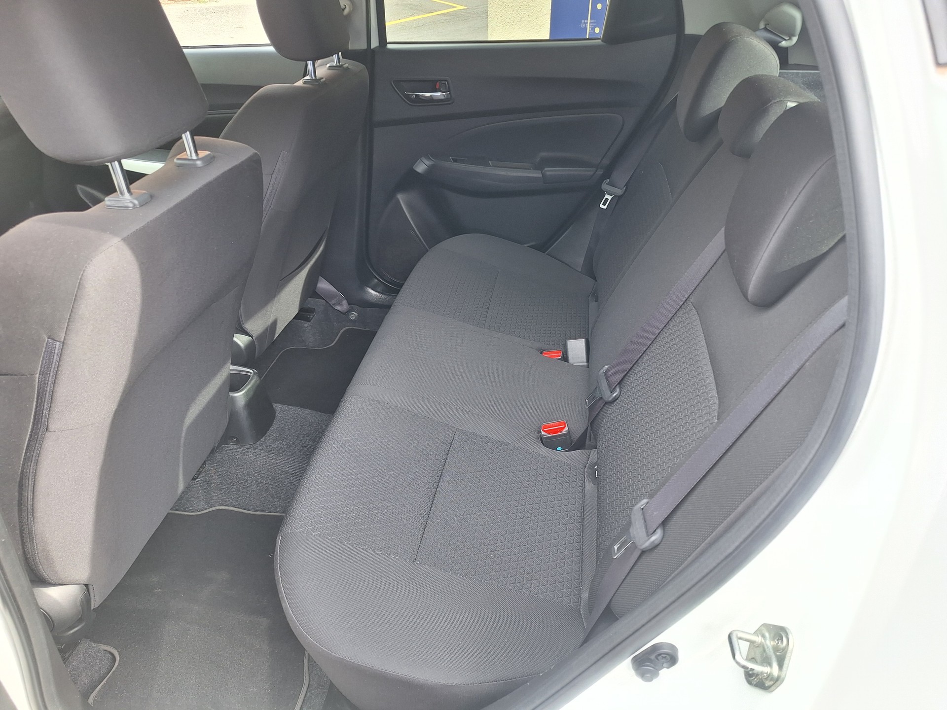SUZUKI Swift 1.0 12V SHVS Compact Top Hybrid-image-5