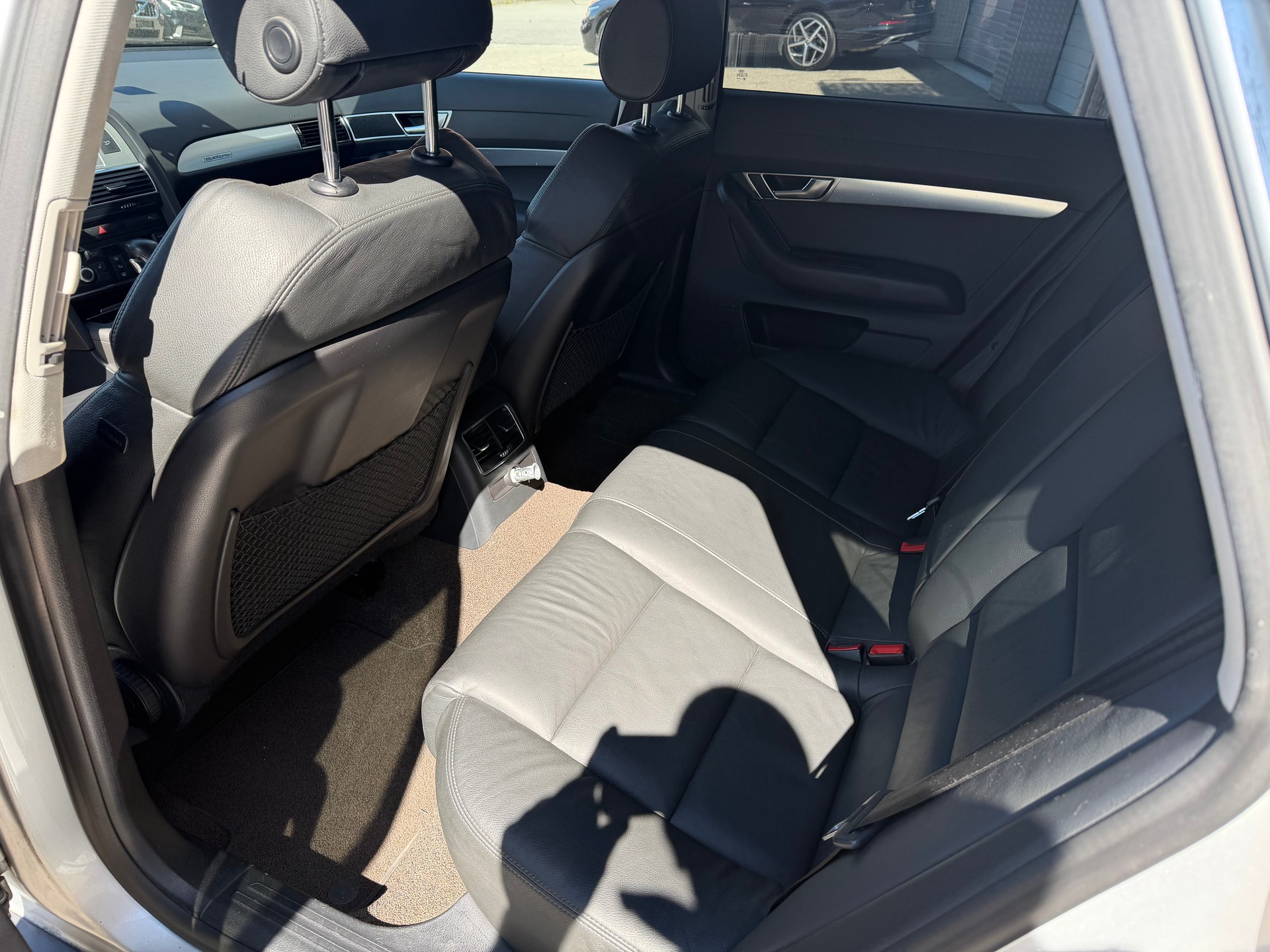 AUDI A6 allroad 3.0 TDI quattro-image-6