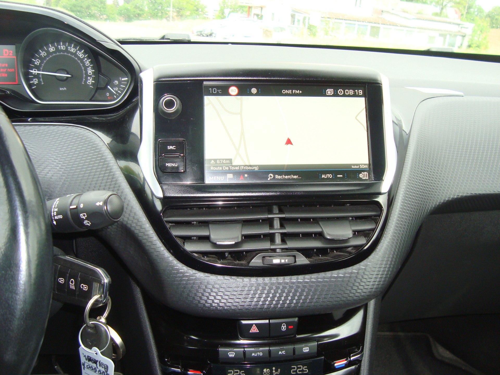 PEUGEOT 208 1.2 PureTech Active EAT6-image-10