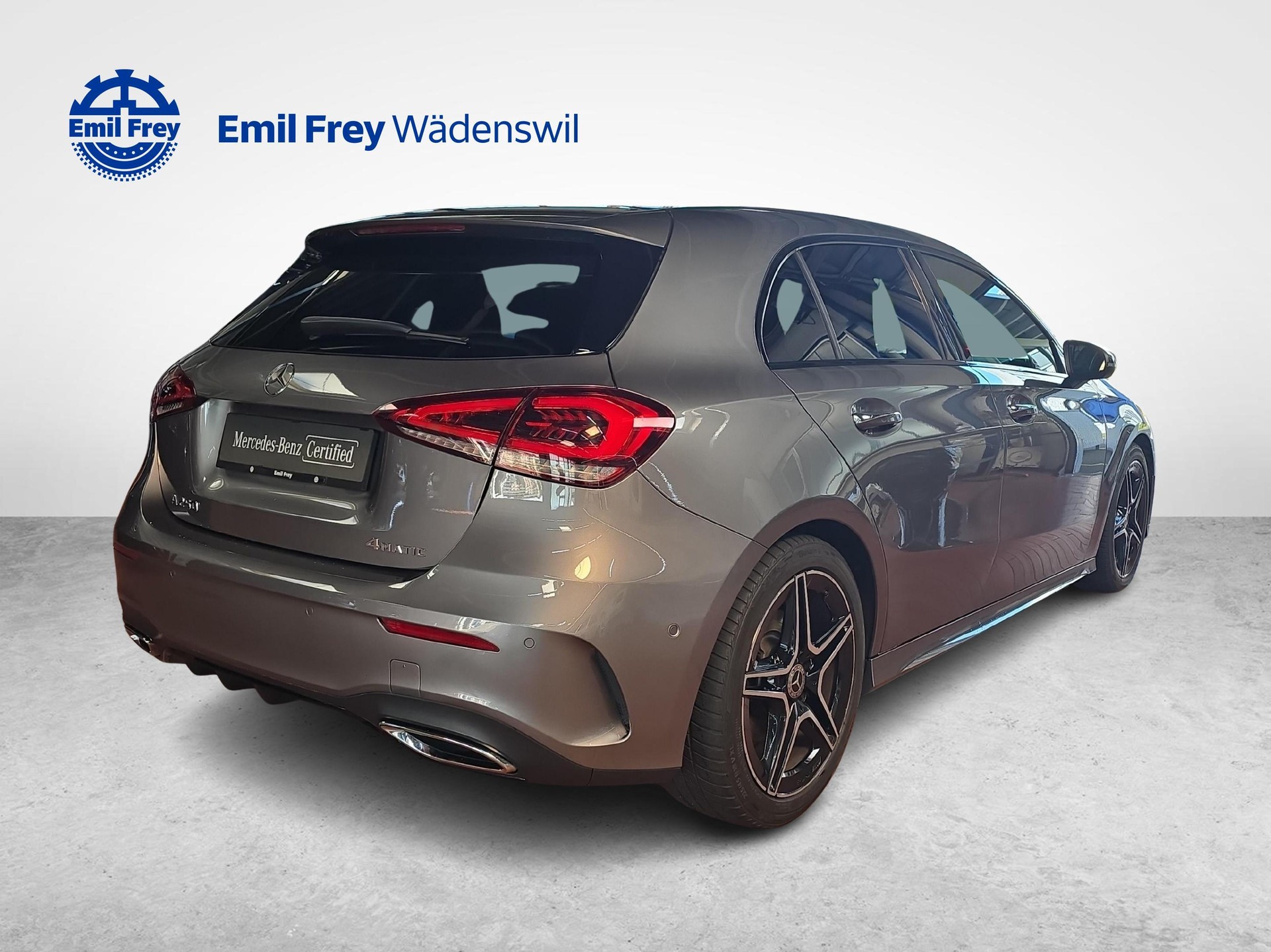 MERCEDES-BENZ A 250 4MATIC AMG Line-showroom-element-3