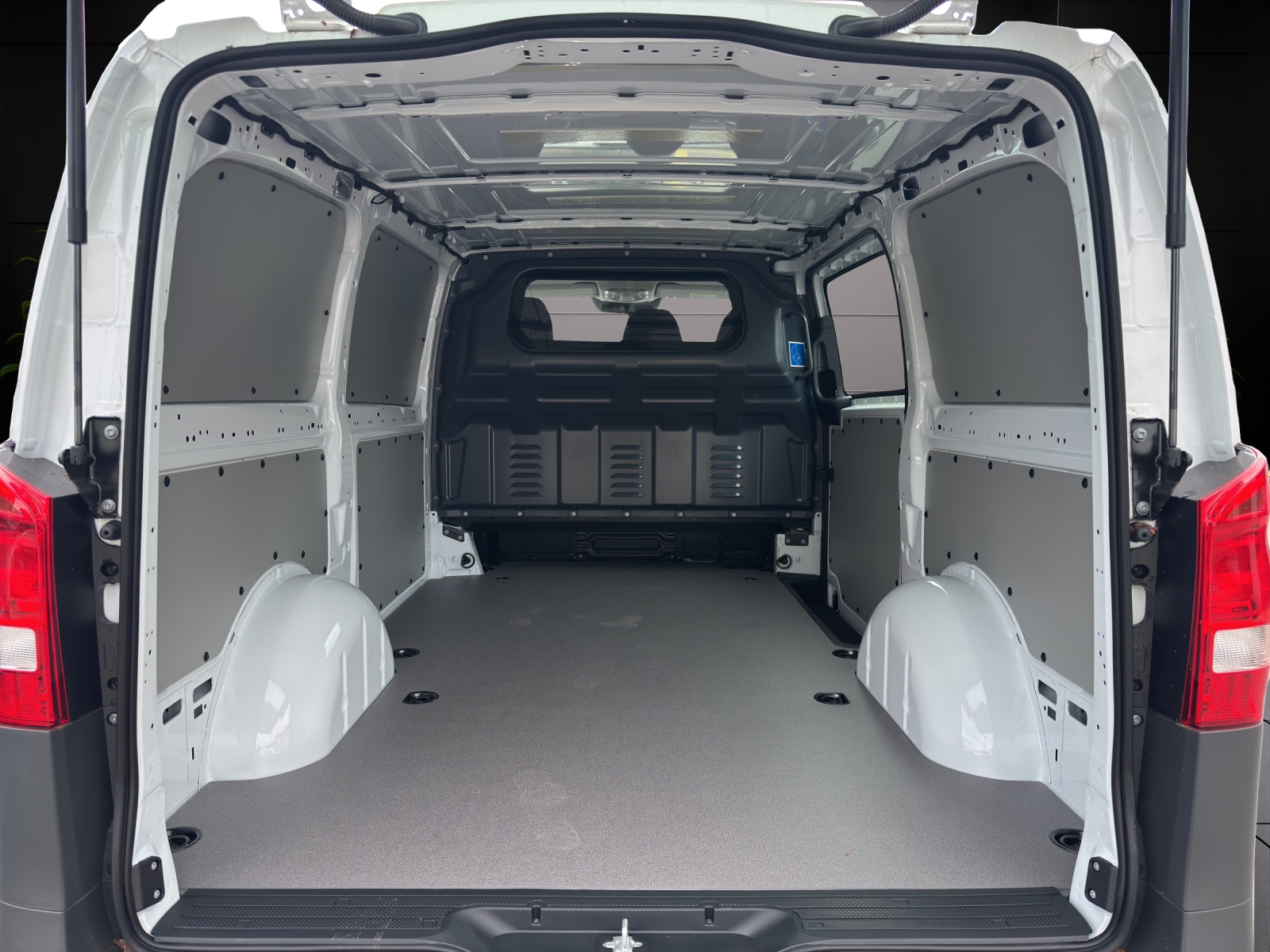 MERCEDES-BENZ Vito 116 CDI Lang 9G-Tronic 4M Pro-image-5