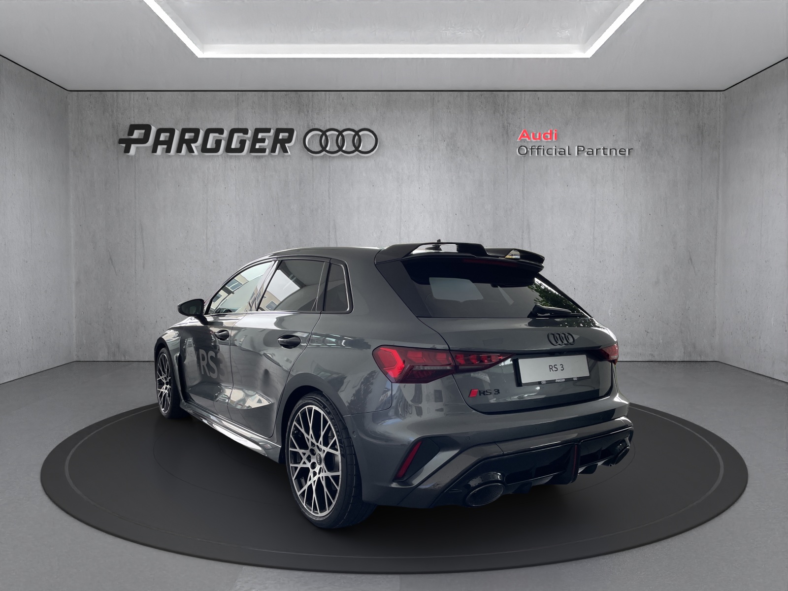 AUDI RS3 Sportback 2.5 TSI quattro S-tronic-image-4