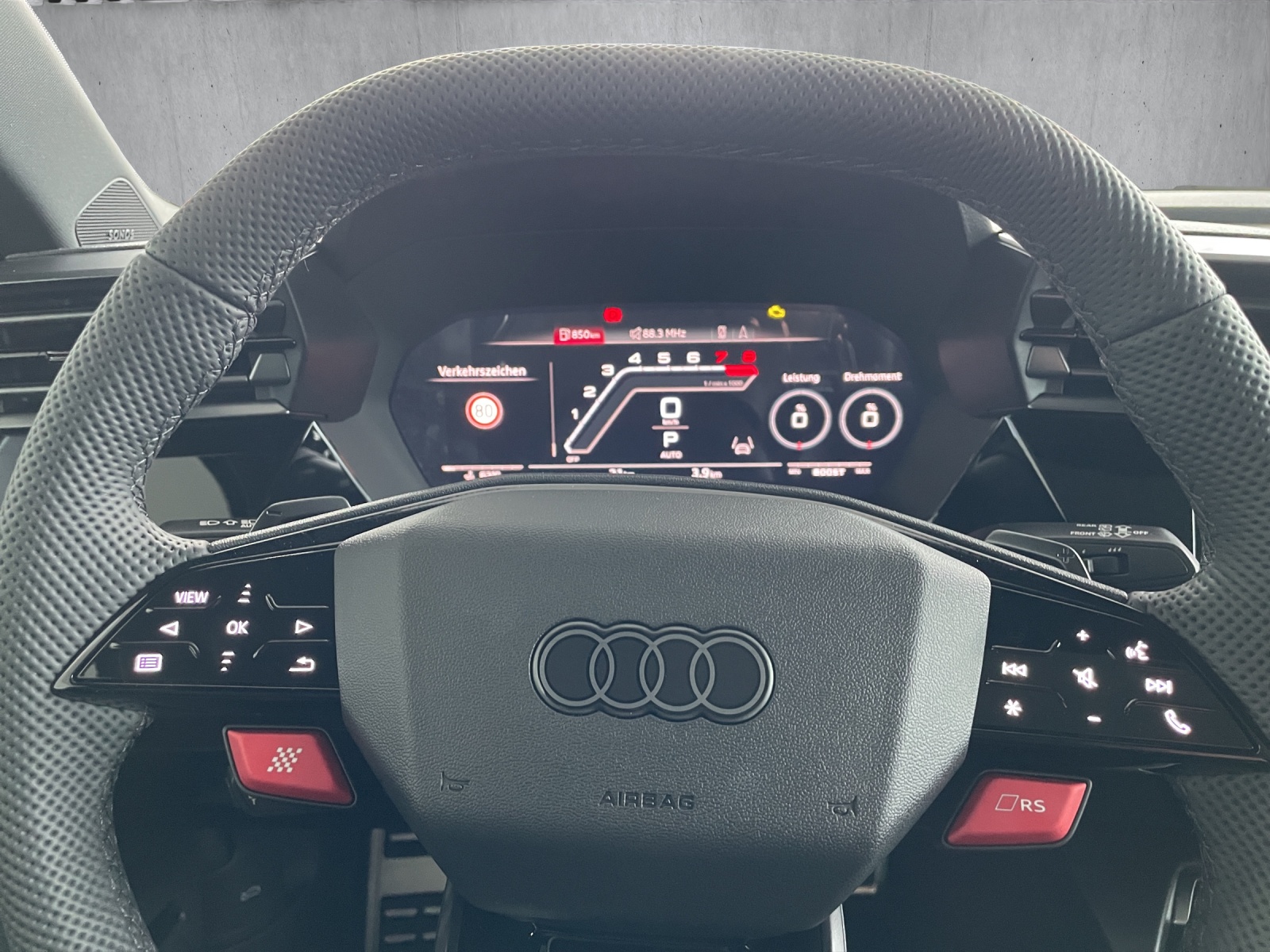 AUDI RS3 Sportback 2.5 TSI quattro S-tronic-image-10