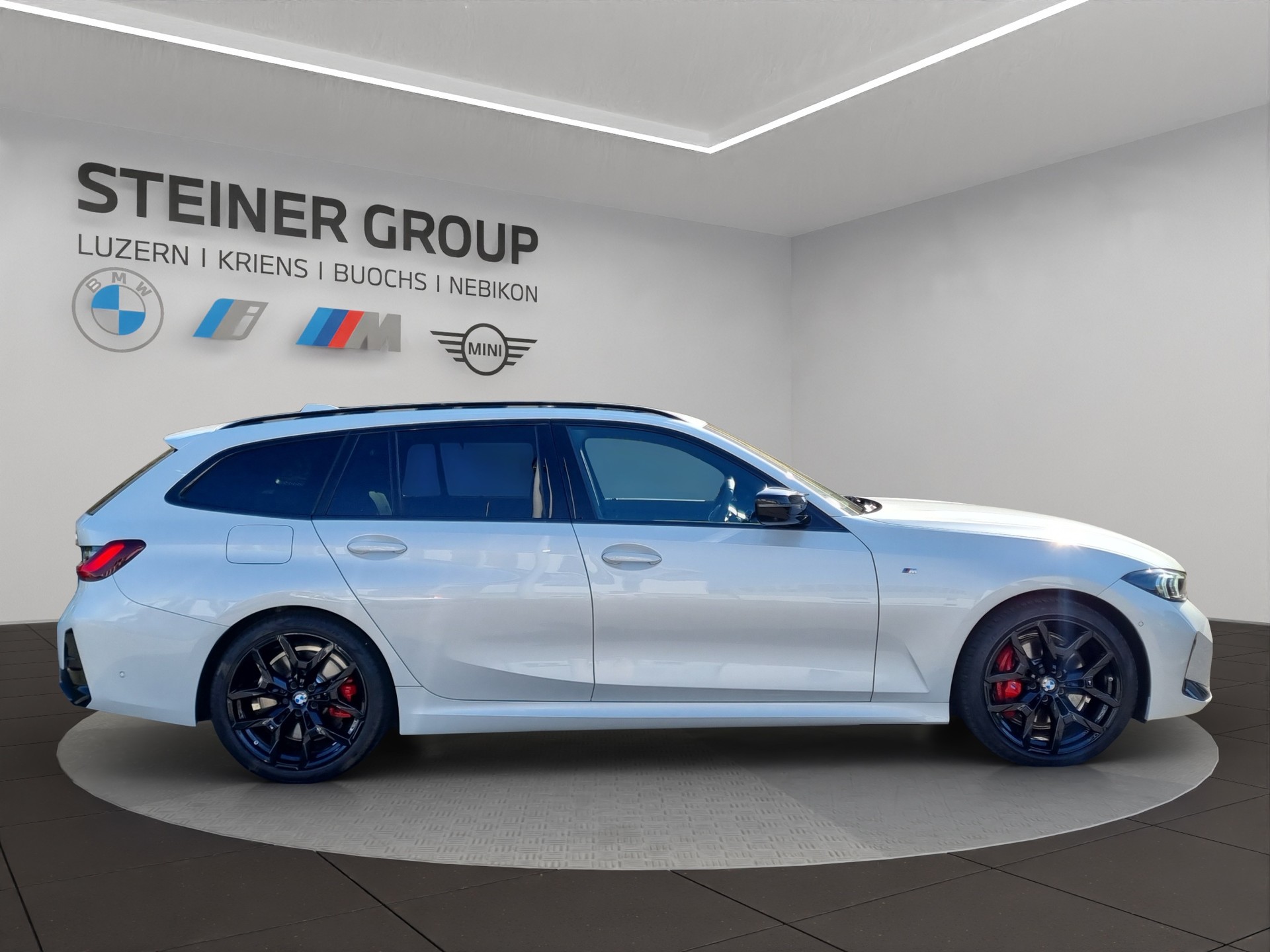 BMW M340i xDrive 48V Touring Steptronic M Sport Pro-showroom-element-3